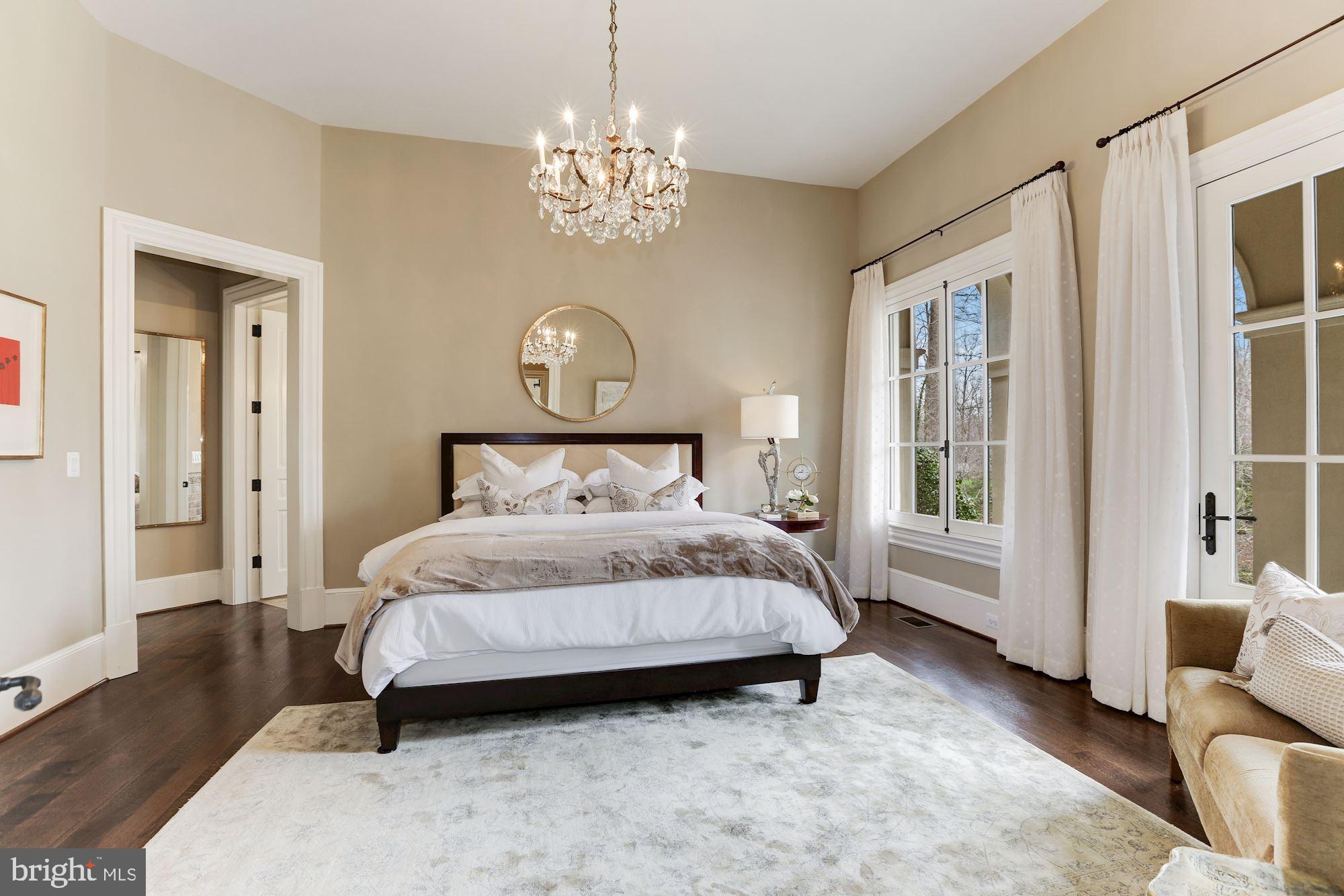 LANGLEY OAKS - Residential Lease