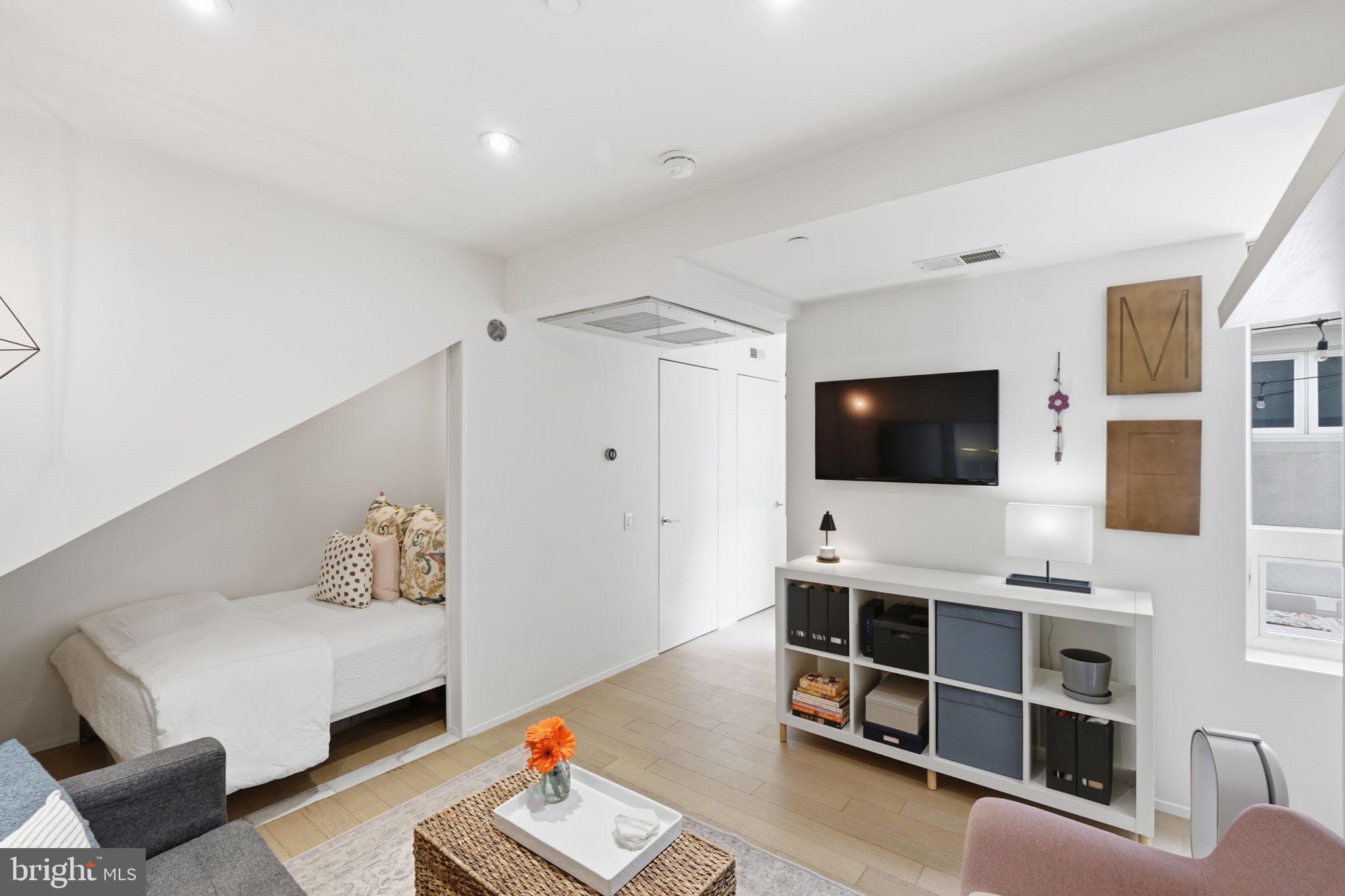 2424 17TH STREET NW 104