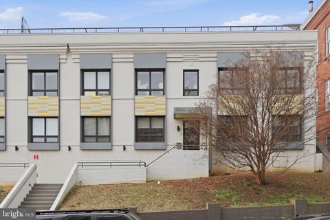 2424 17TH STREET NW 104 WASHINGTON DC 20009