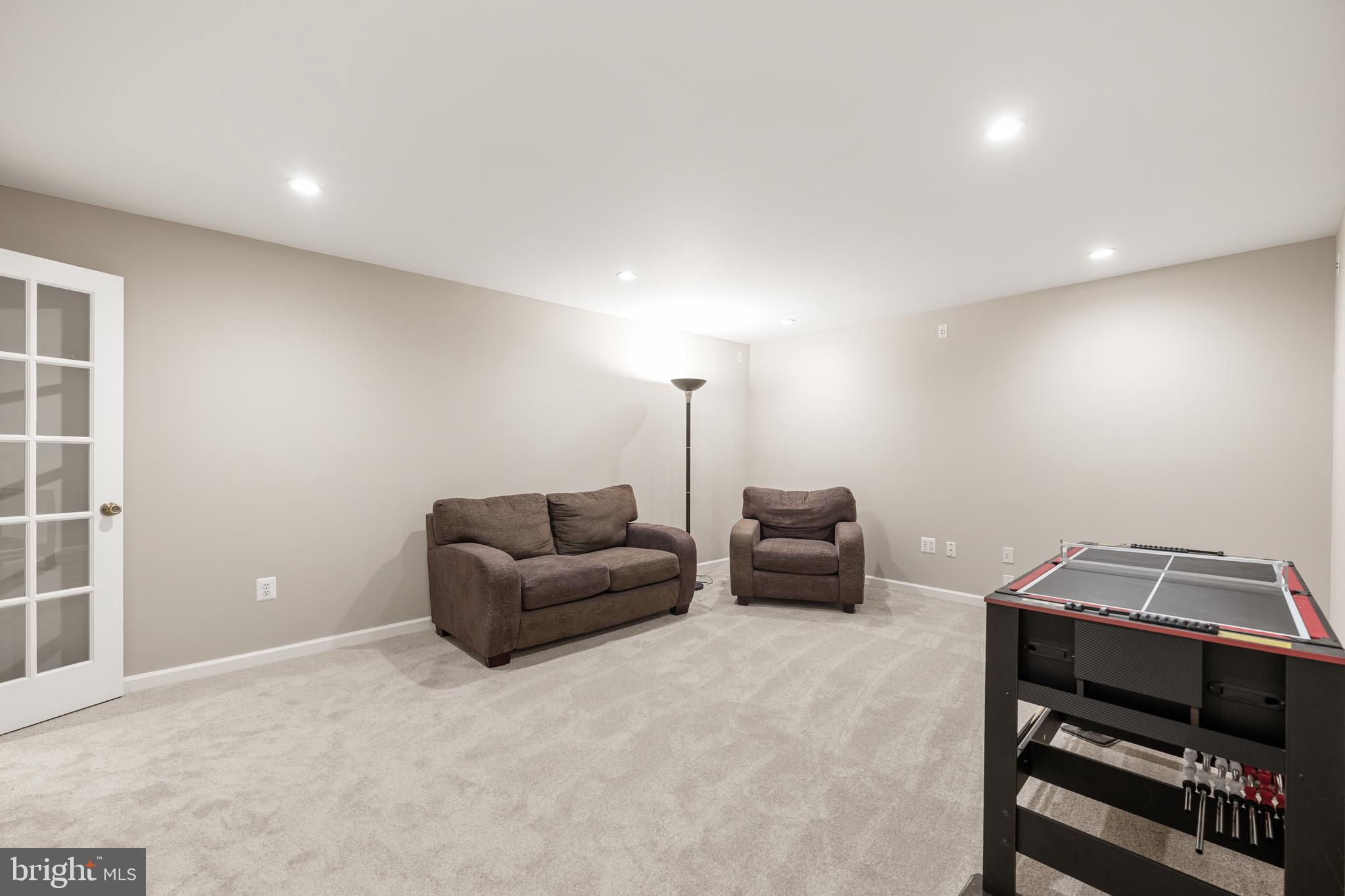 SOMERSET - Residential