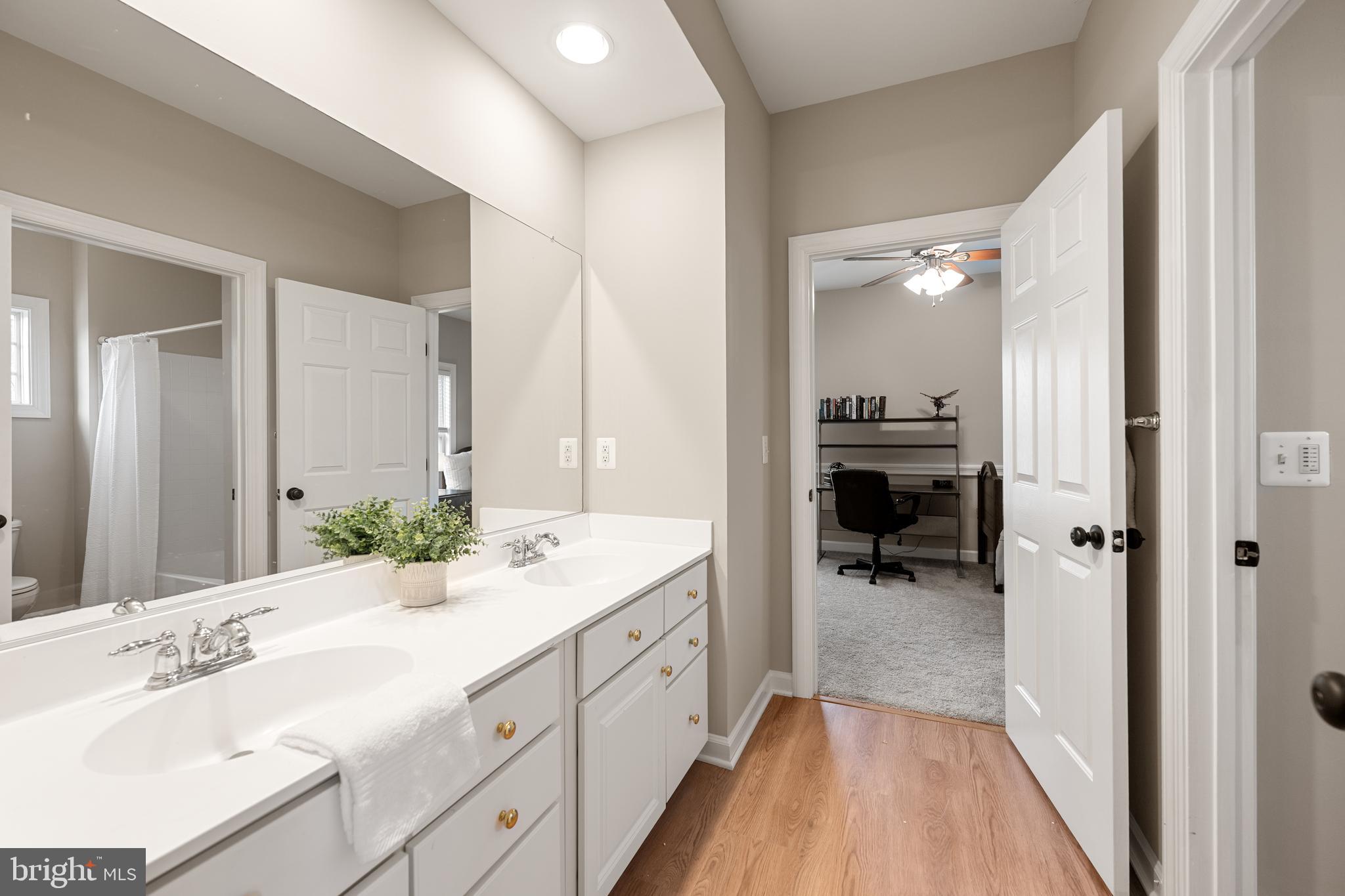 SOMERSET - Residential