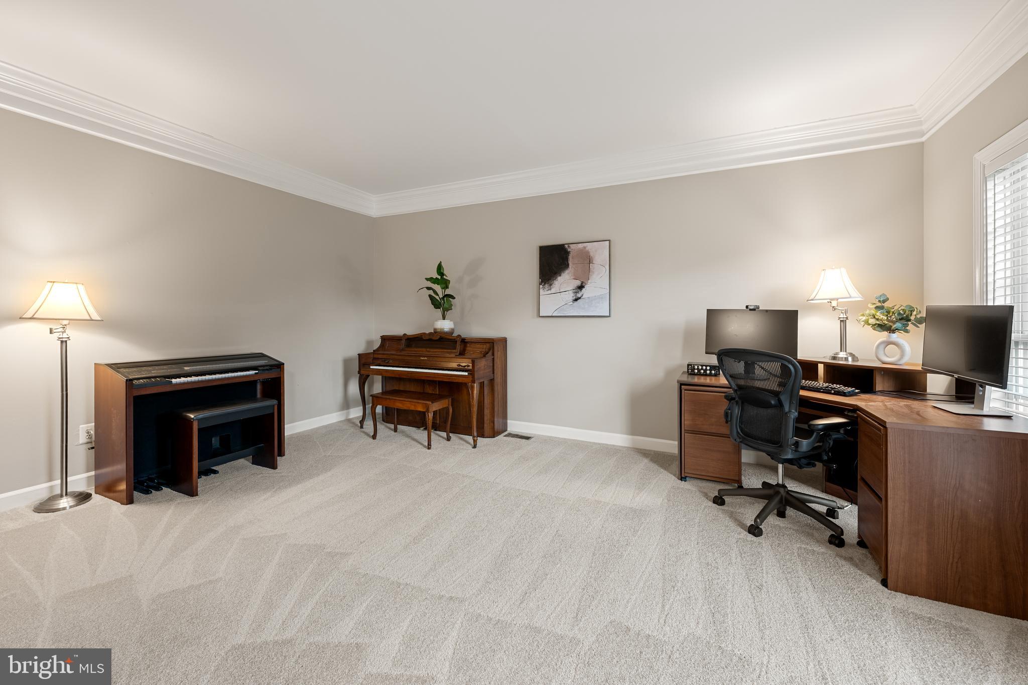 SOMERSET - Residential