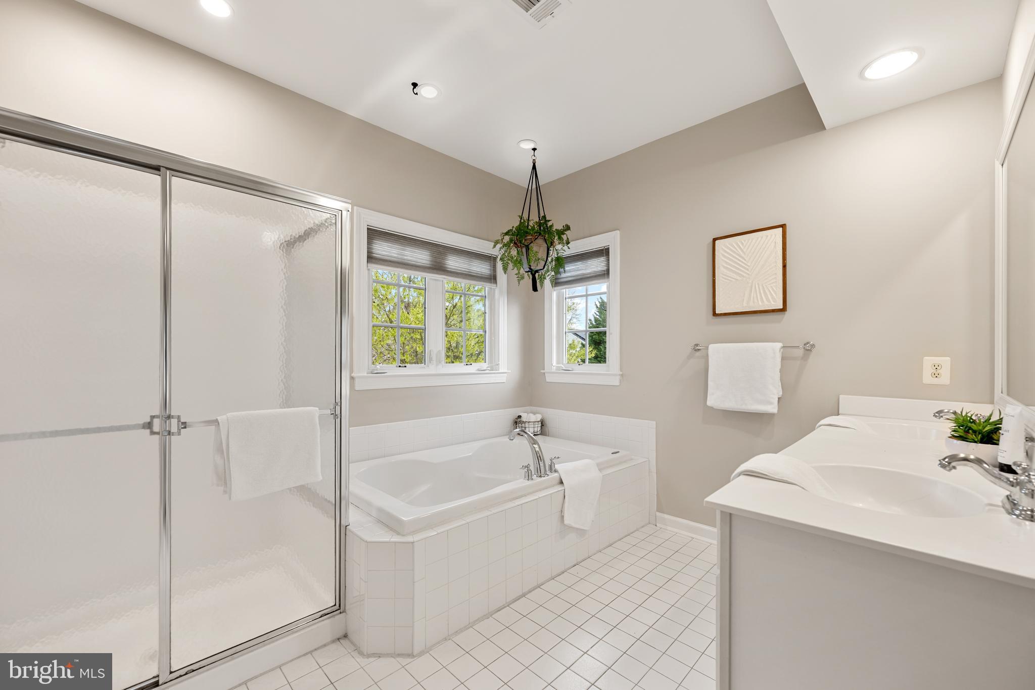 SOMERSET - Residential