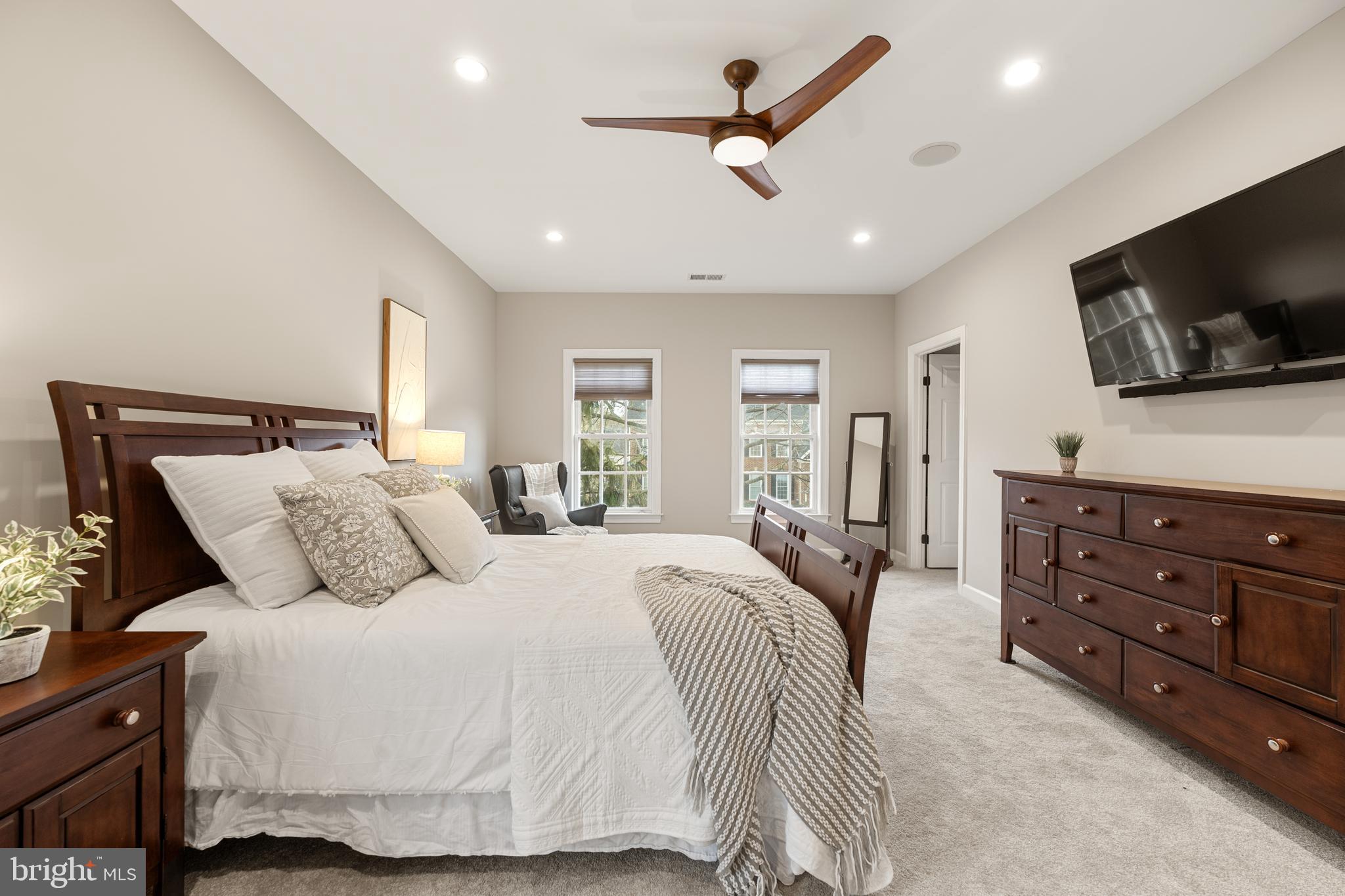 SOMERSET - Residential