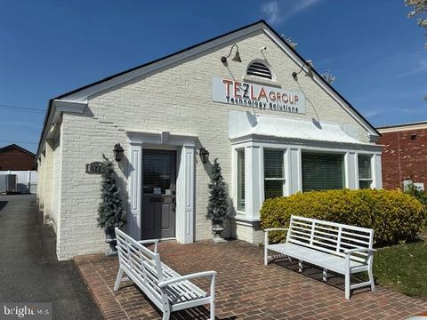 Photo of 8276 Ocean Gateway, EASTON, MD 21601 (MLS # MDTA2013368)