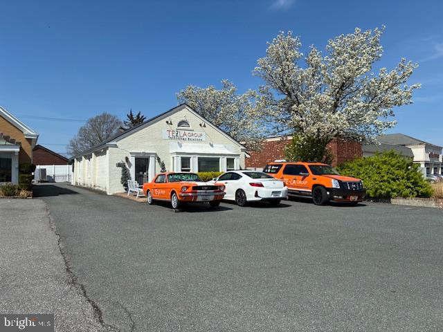 OCEAN GATEWAY - Commercial Sale