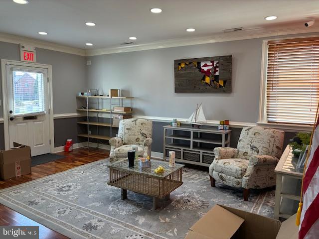 OCEAN GATEWAY - Commercial Sale