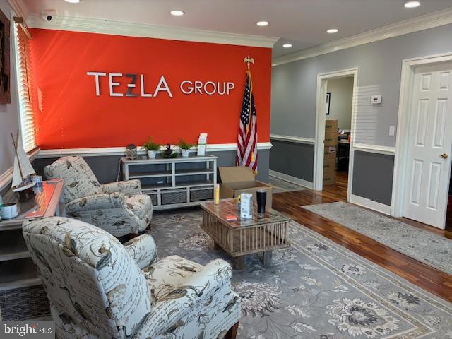 OCEAN GATEWAY - Commercial Sale