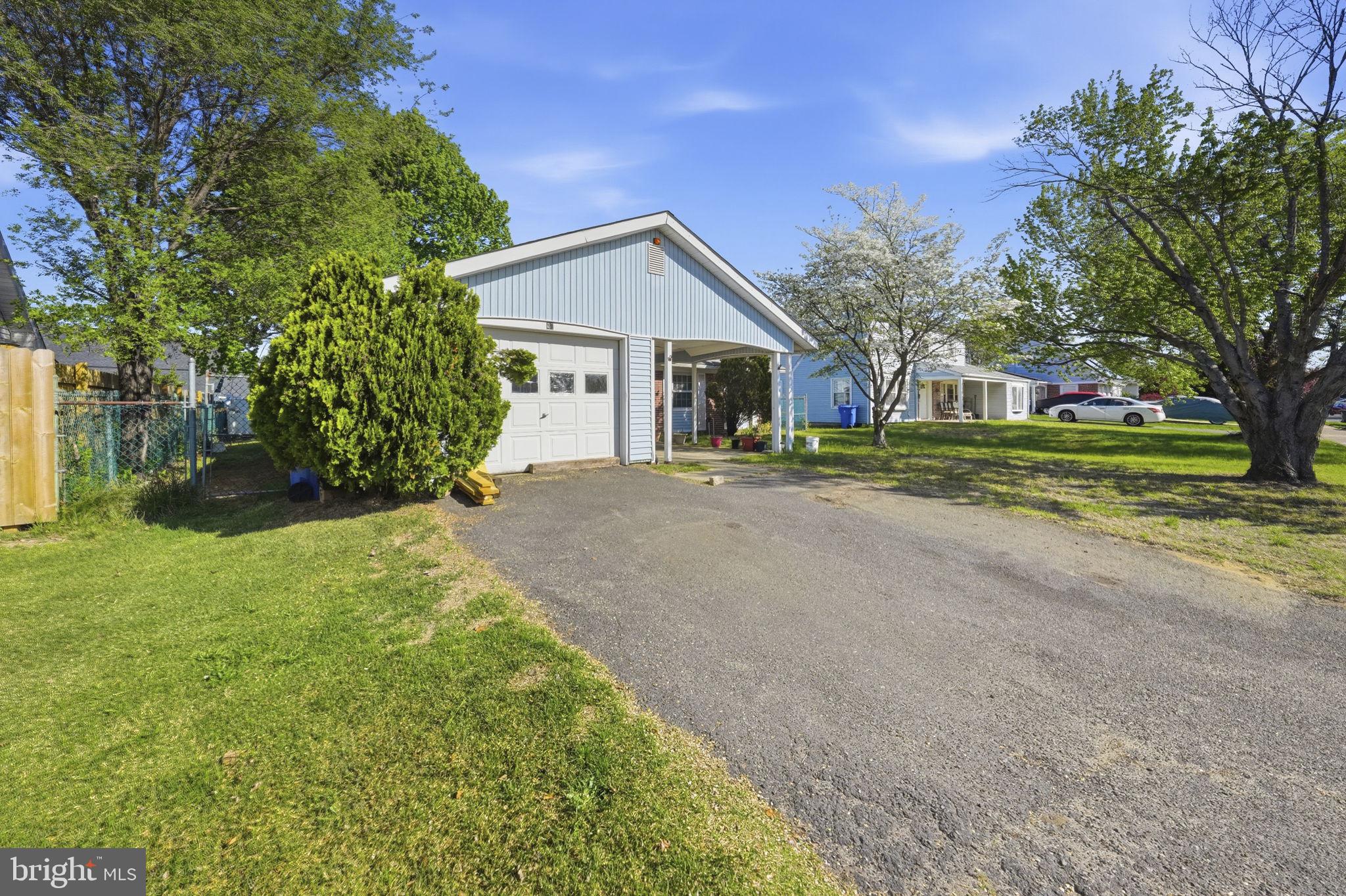 37 BRIERDALE LANE