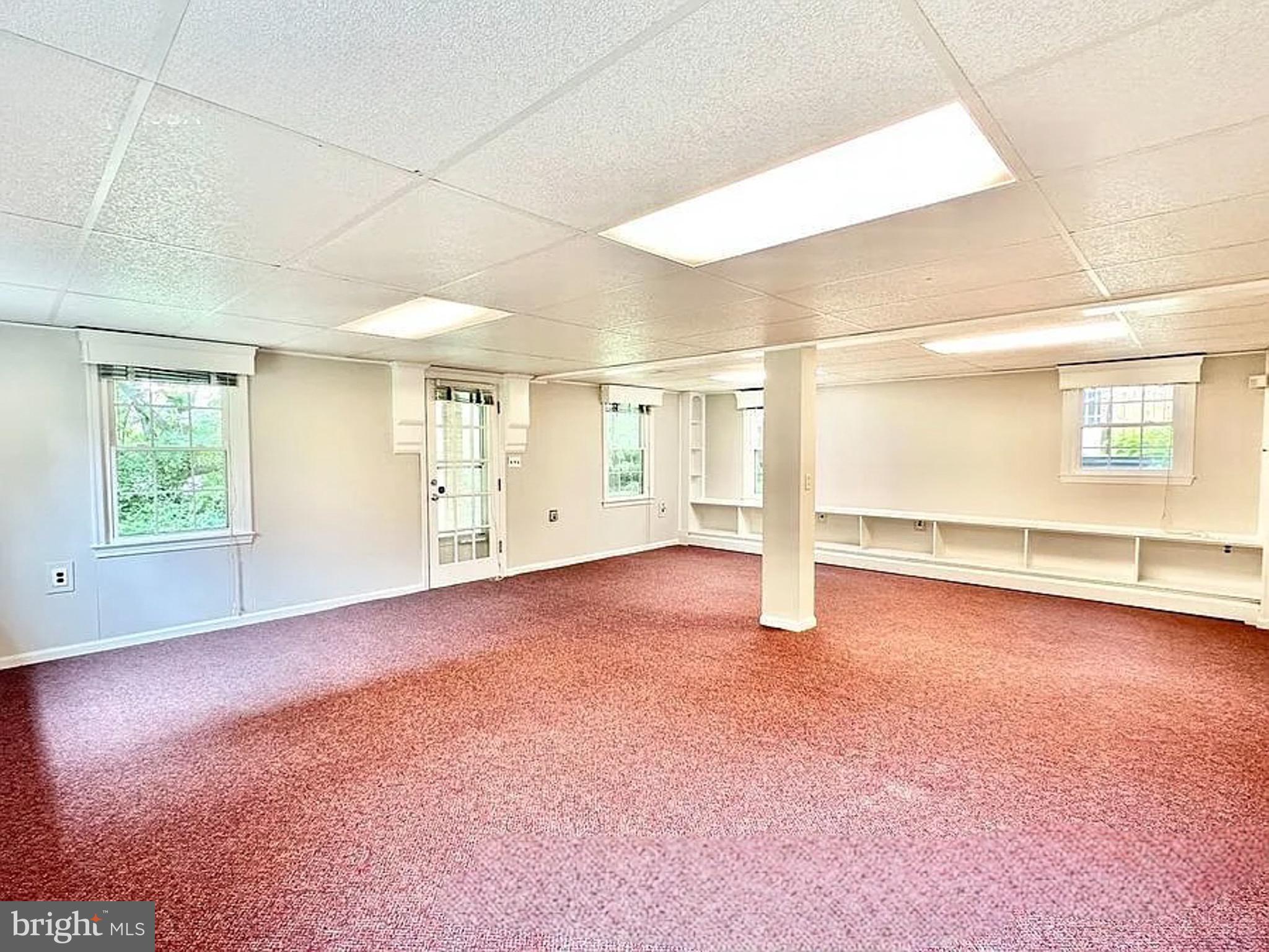 JAMESTOWN VILLAGE - Residential Lease