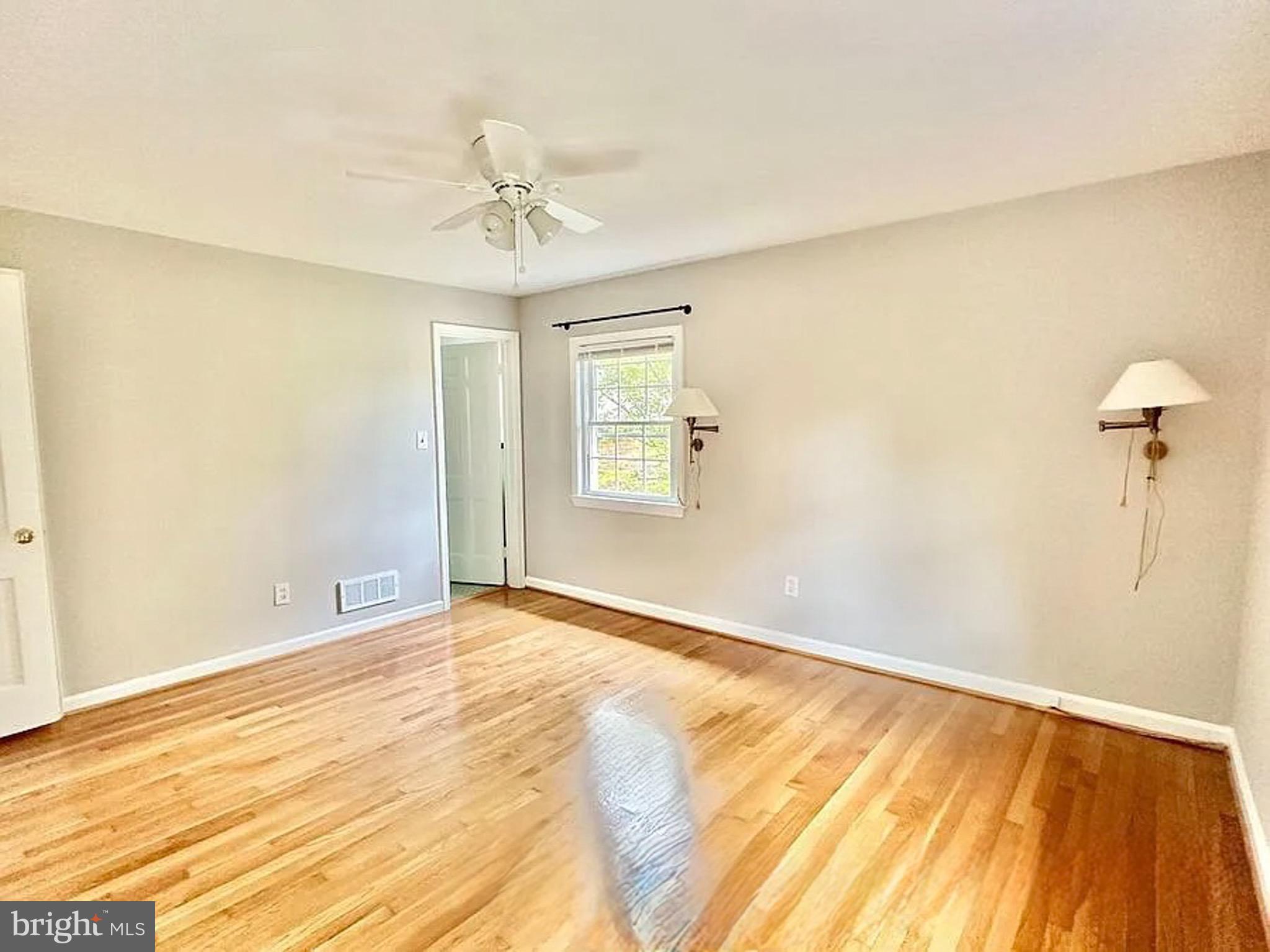 JAMESTOWN VILLAGE - Residential Lease