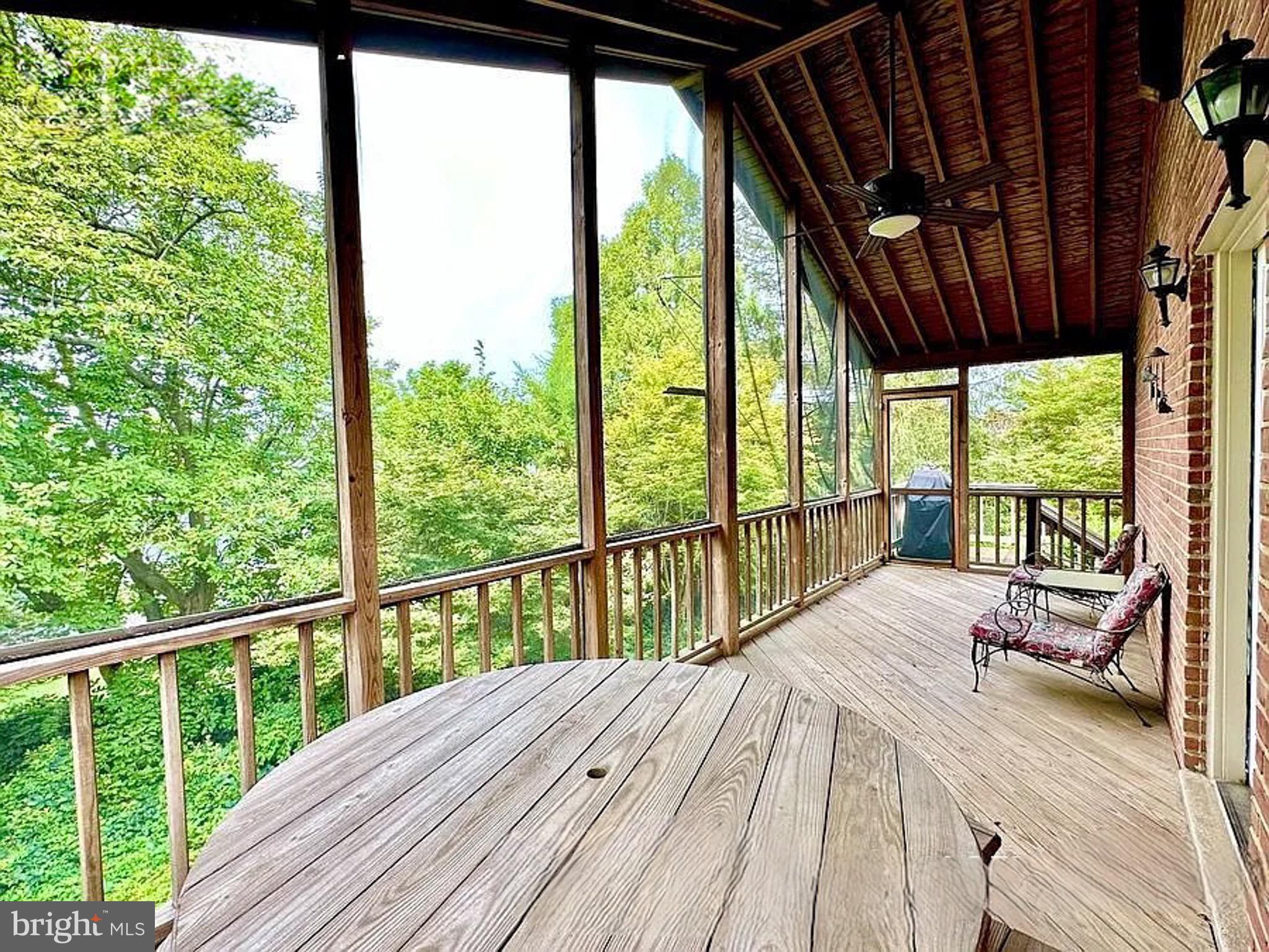 JAMESTOWN VILLAGE - Residential Lease