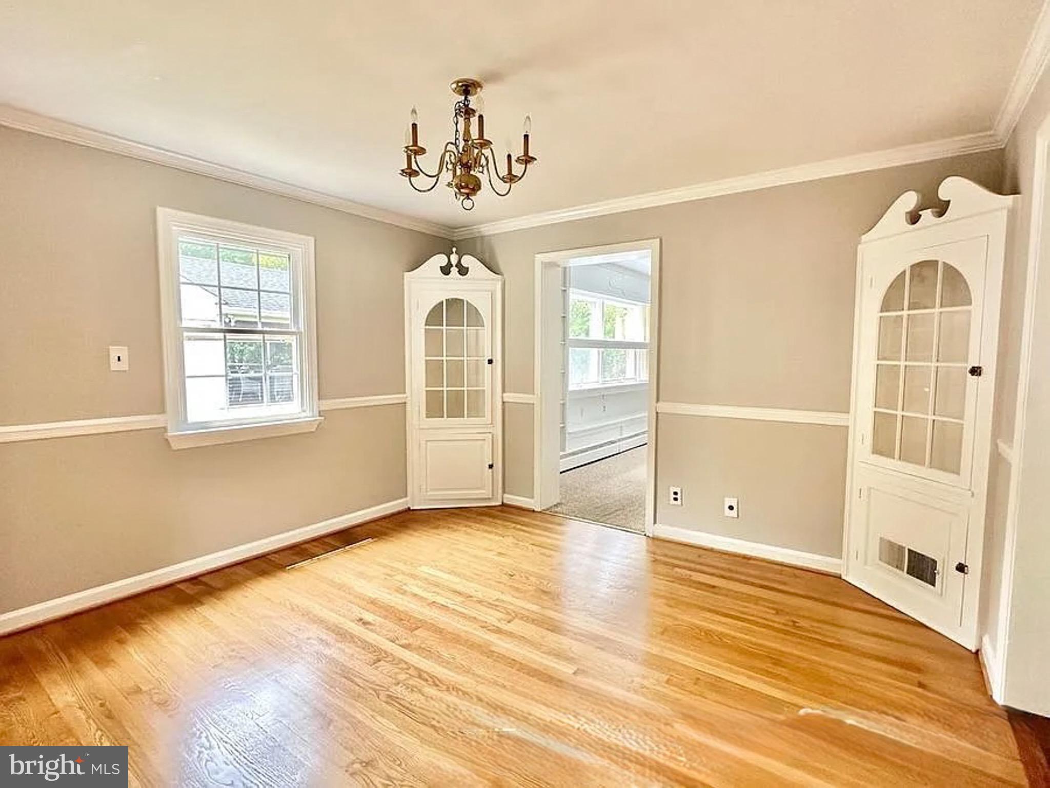 JAMESTOWN VILLAGE - Residential Lease