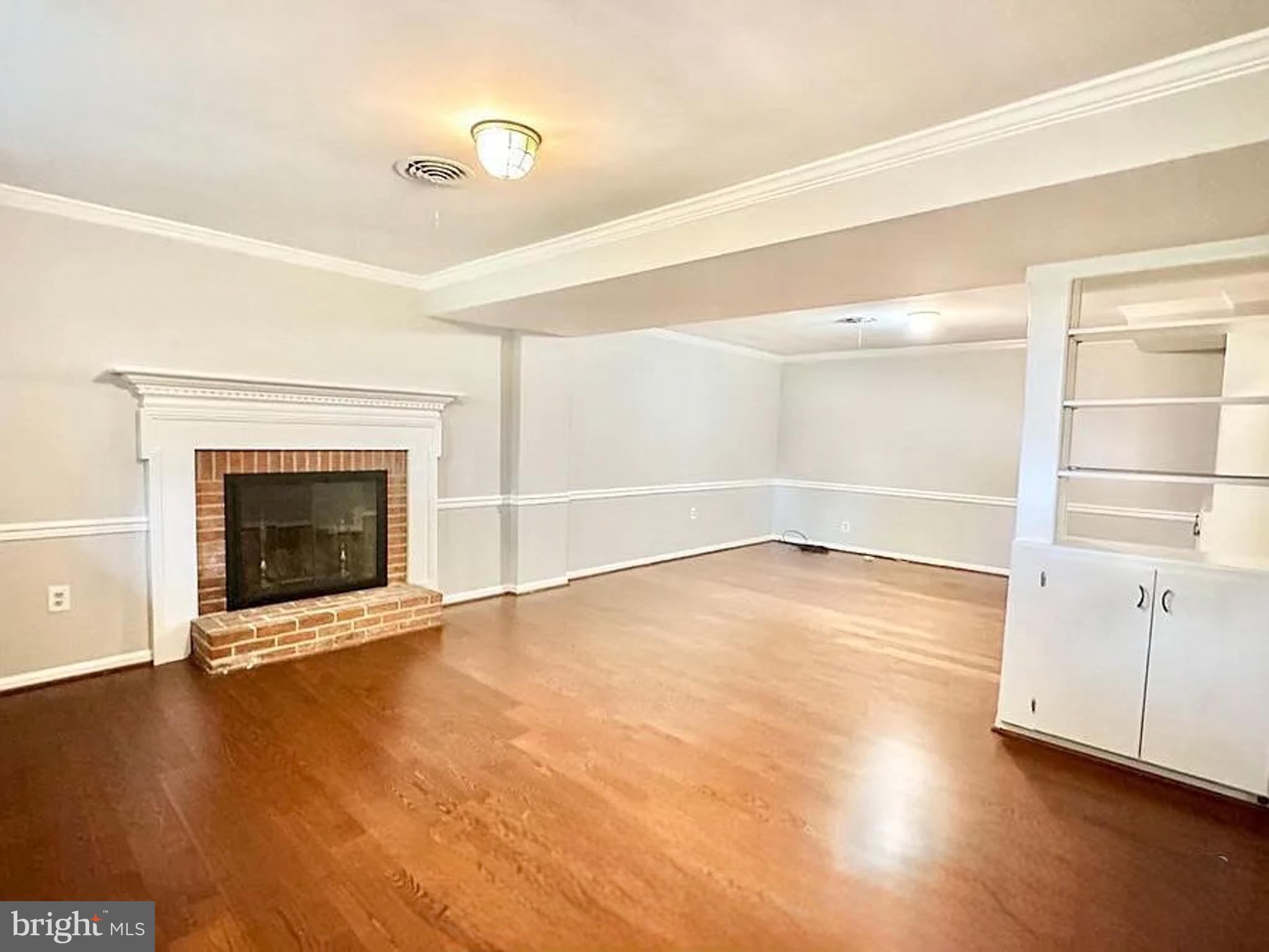 JAMESTOWN VILLAGE - Residential Lease