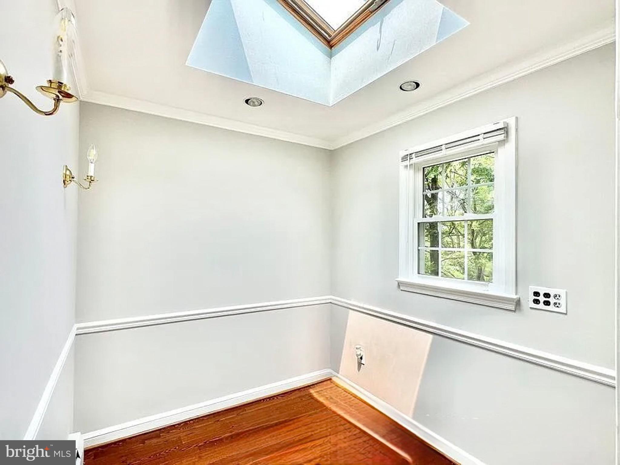 JAMESTOWN VILLAGE - Residential Lease