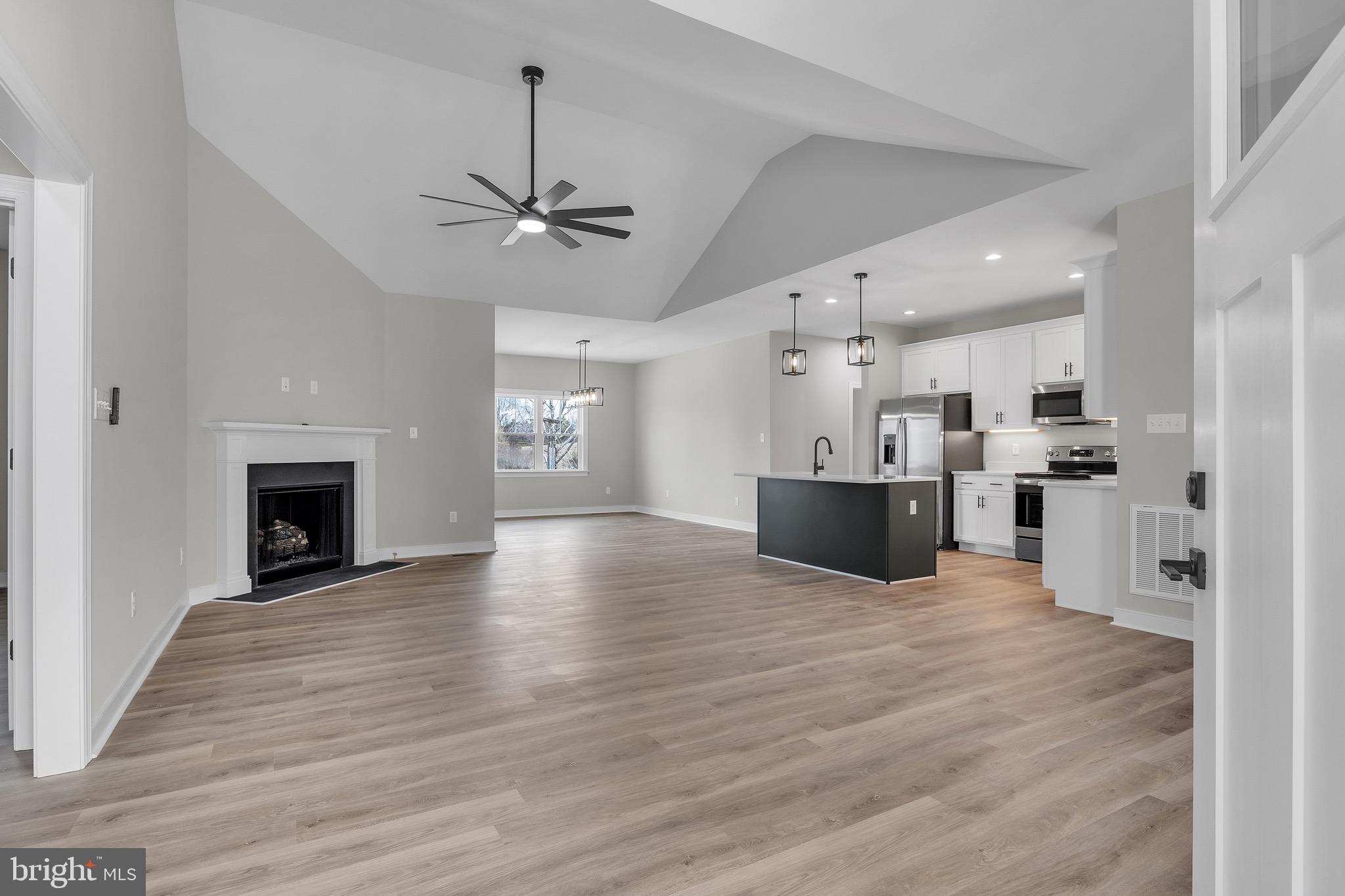 CUCKOOS NEST - Residential