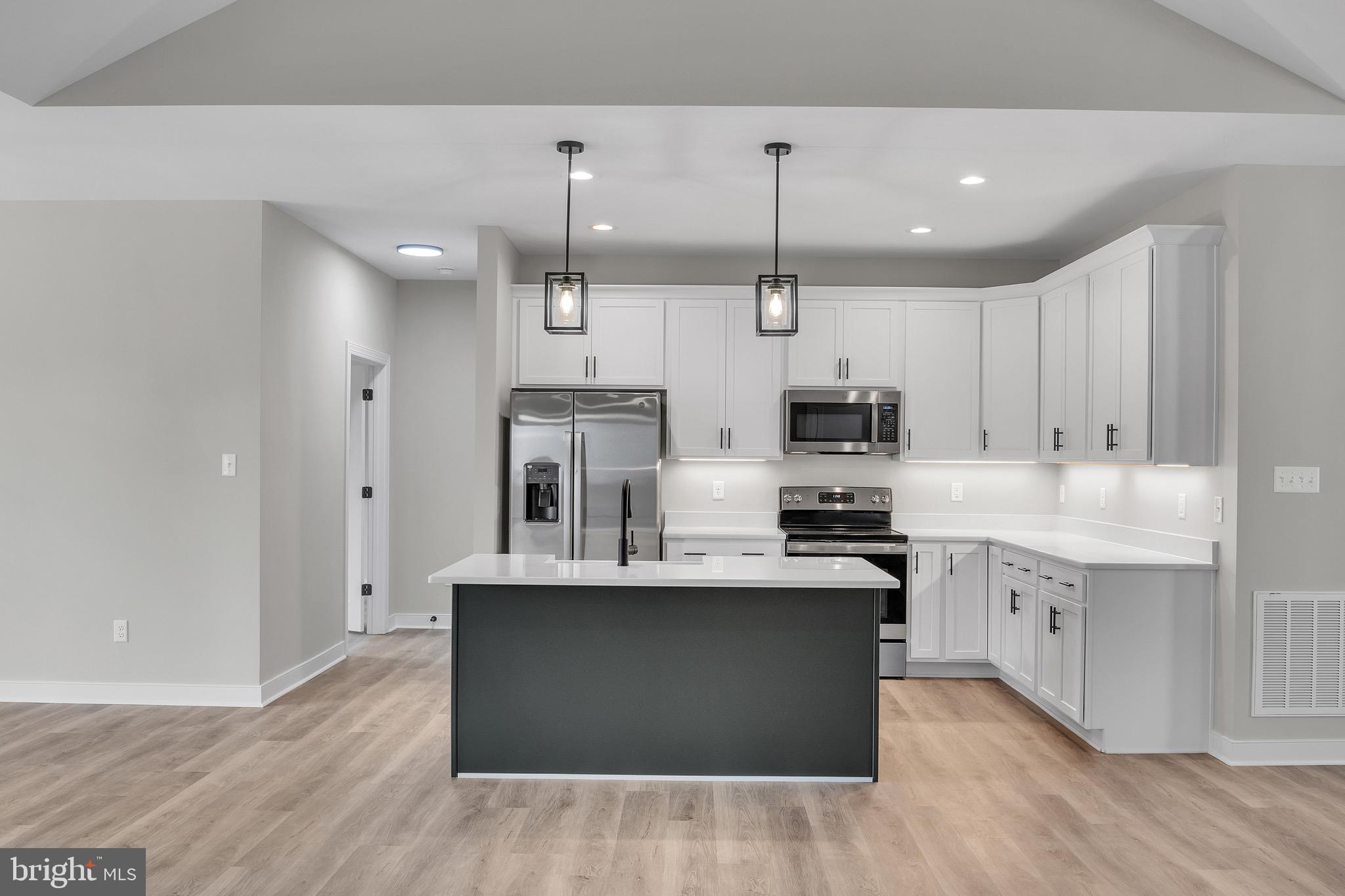 CUCKOOS NEST - Residential