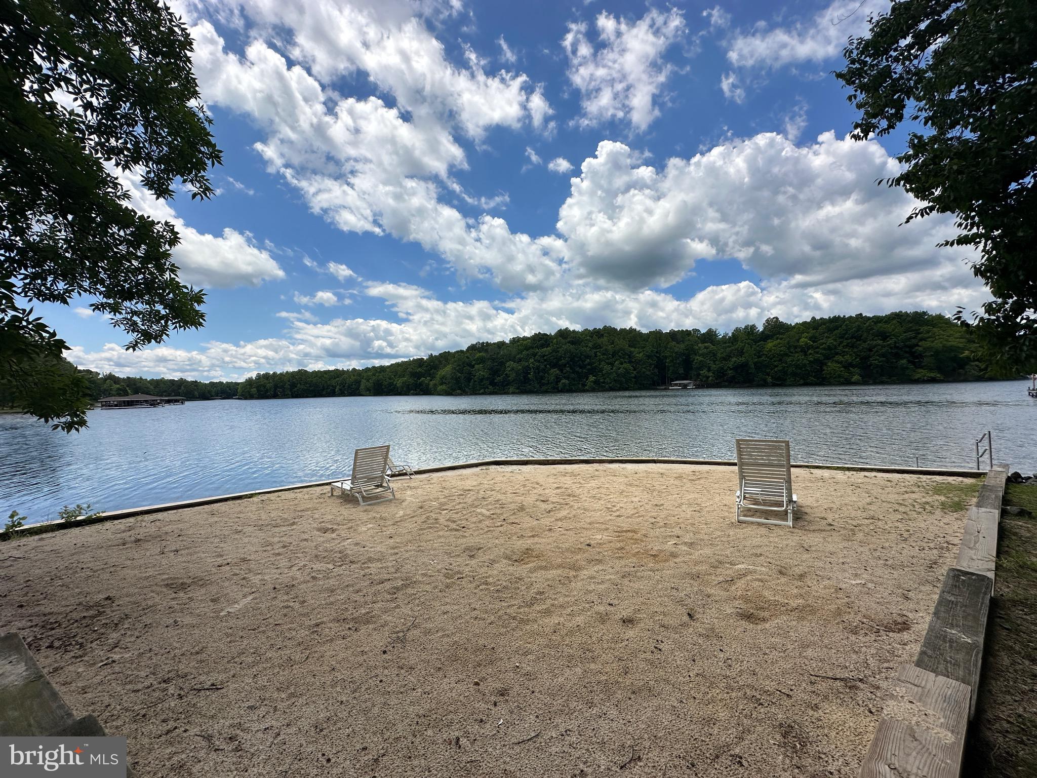 CUCKOOS NEST - Residential