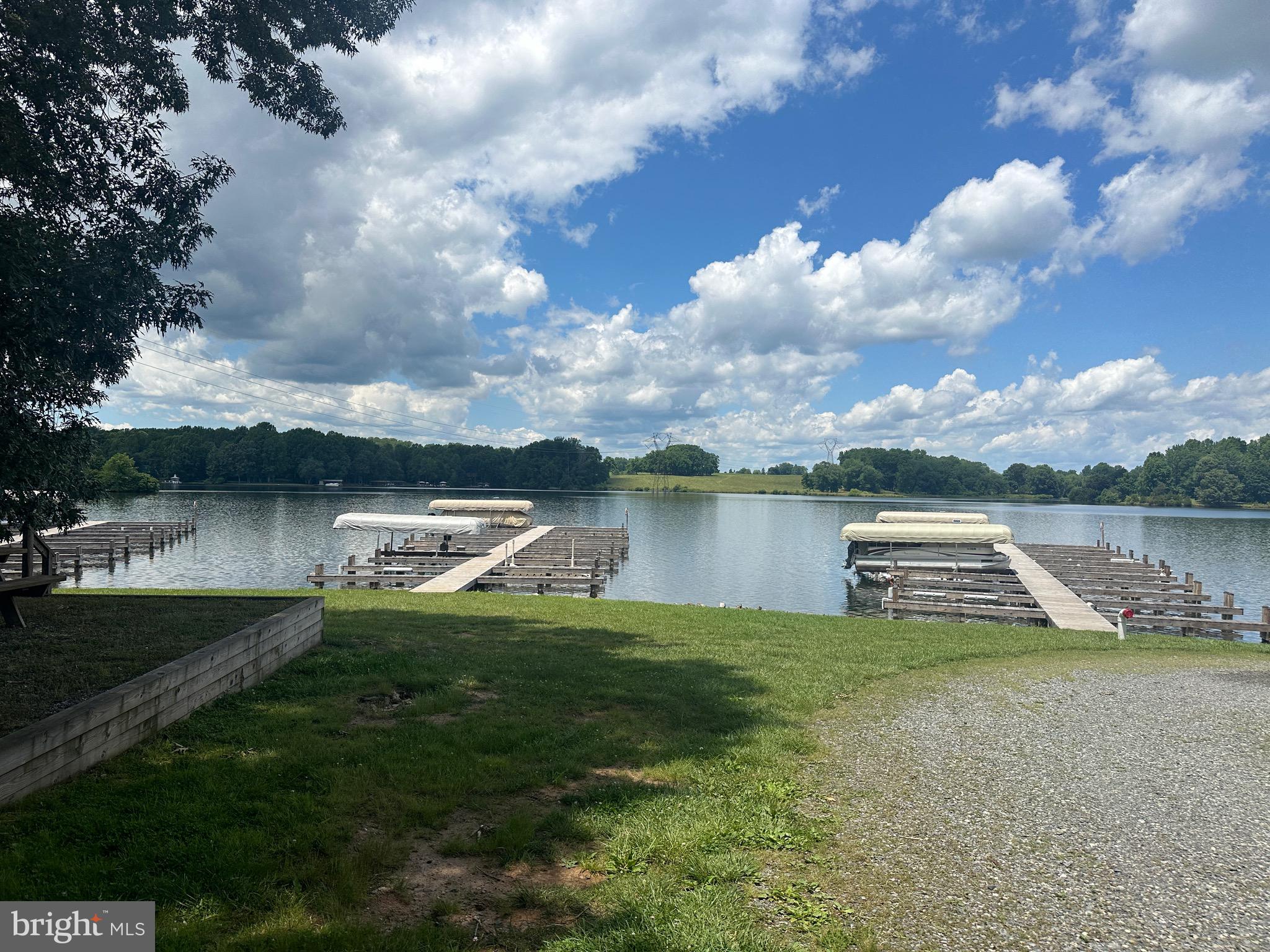 CUCKOOS NEST - Residential