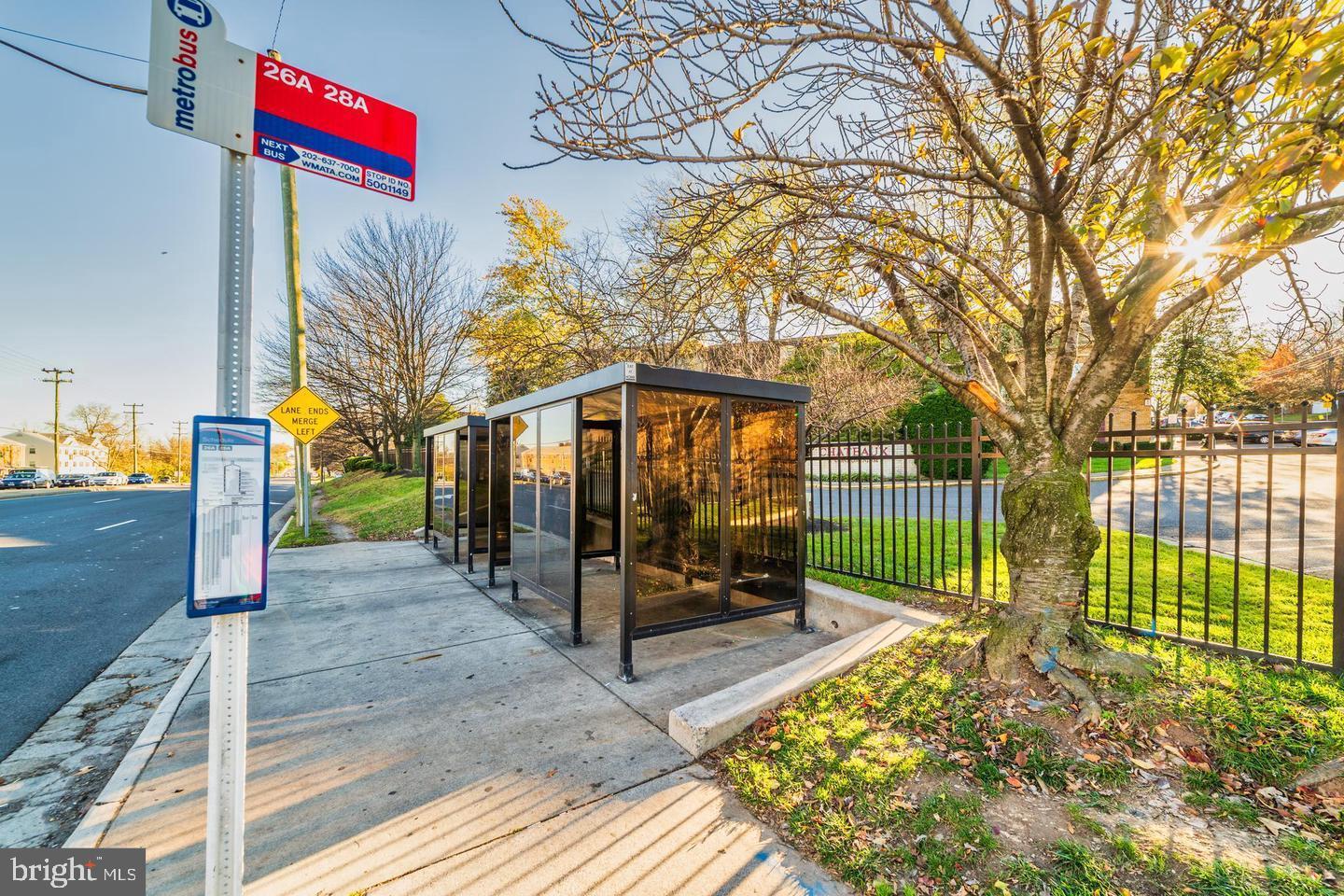 CHATEAUX CONDO - Residential Lease