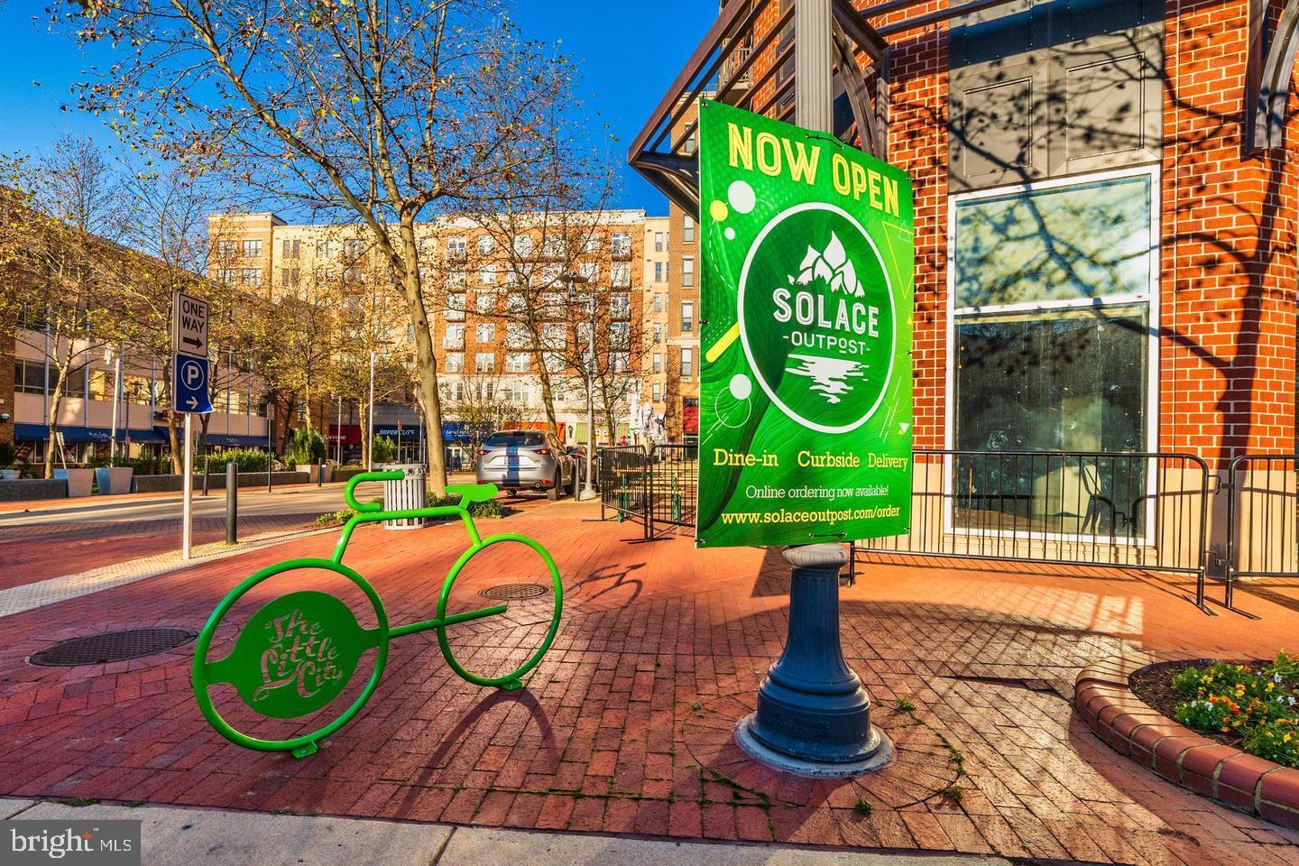 CHATEAUX CONDO - Residential Lease