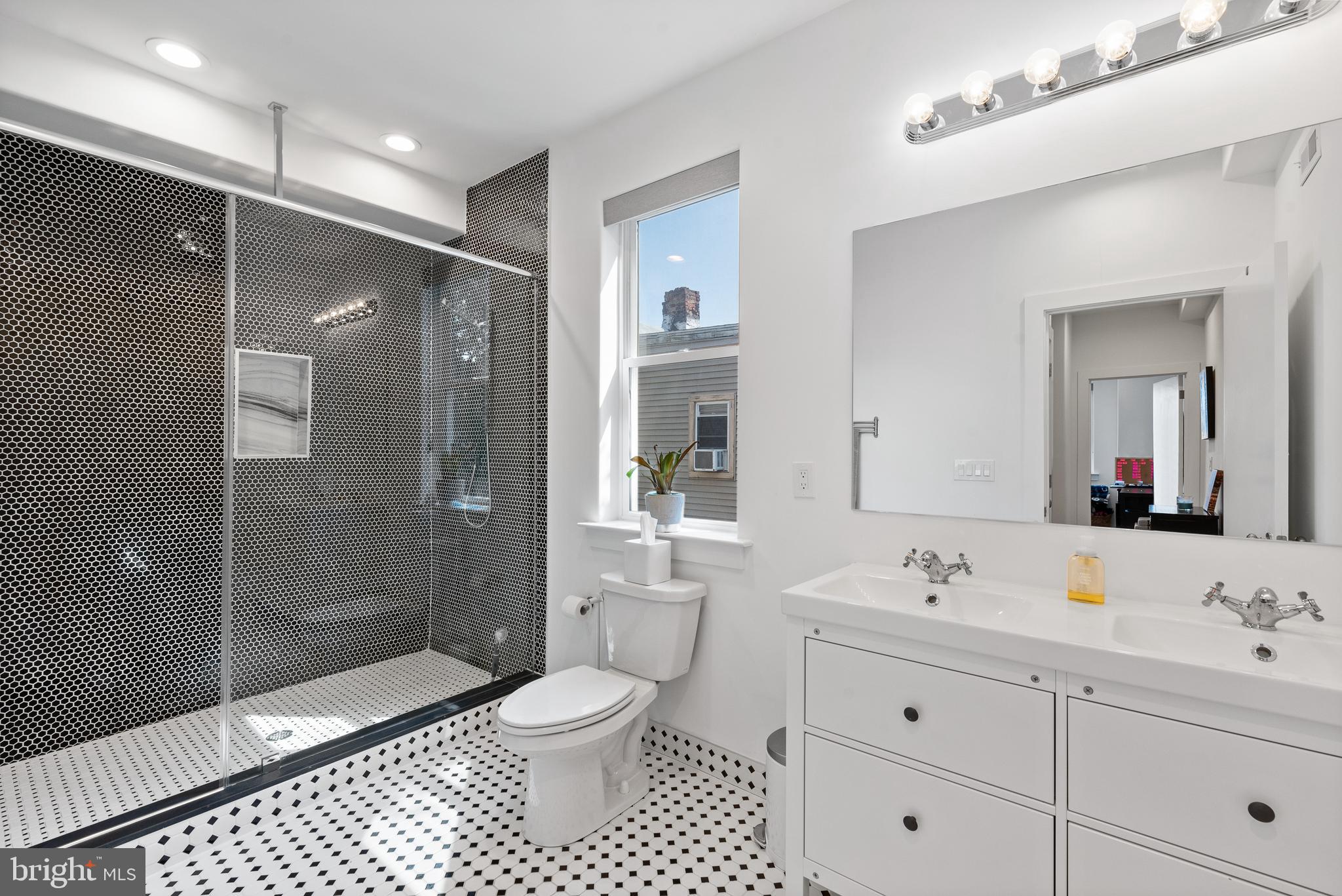 GRAYS FERRY - Residential
