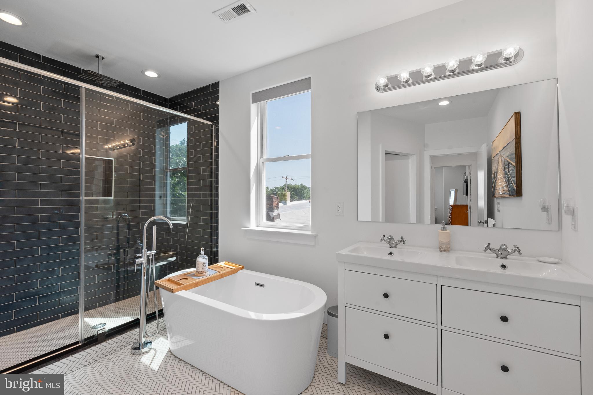 GRAYS FERRY - Residential
