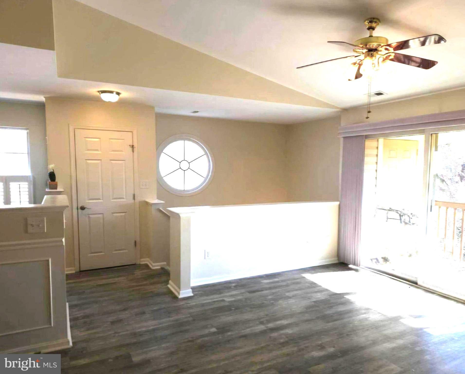 9440 SCARLET OAK DRIVE