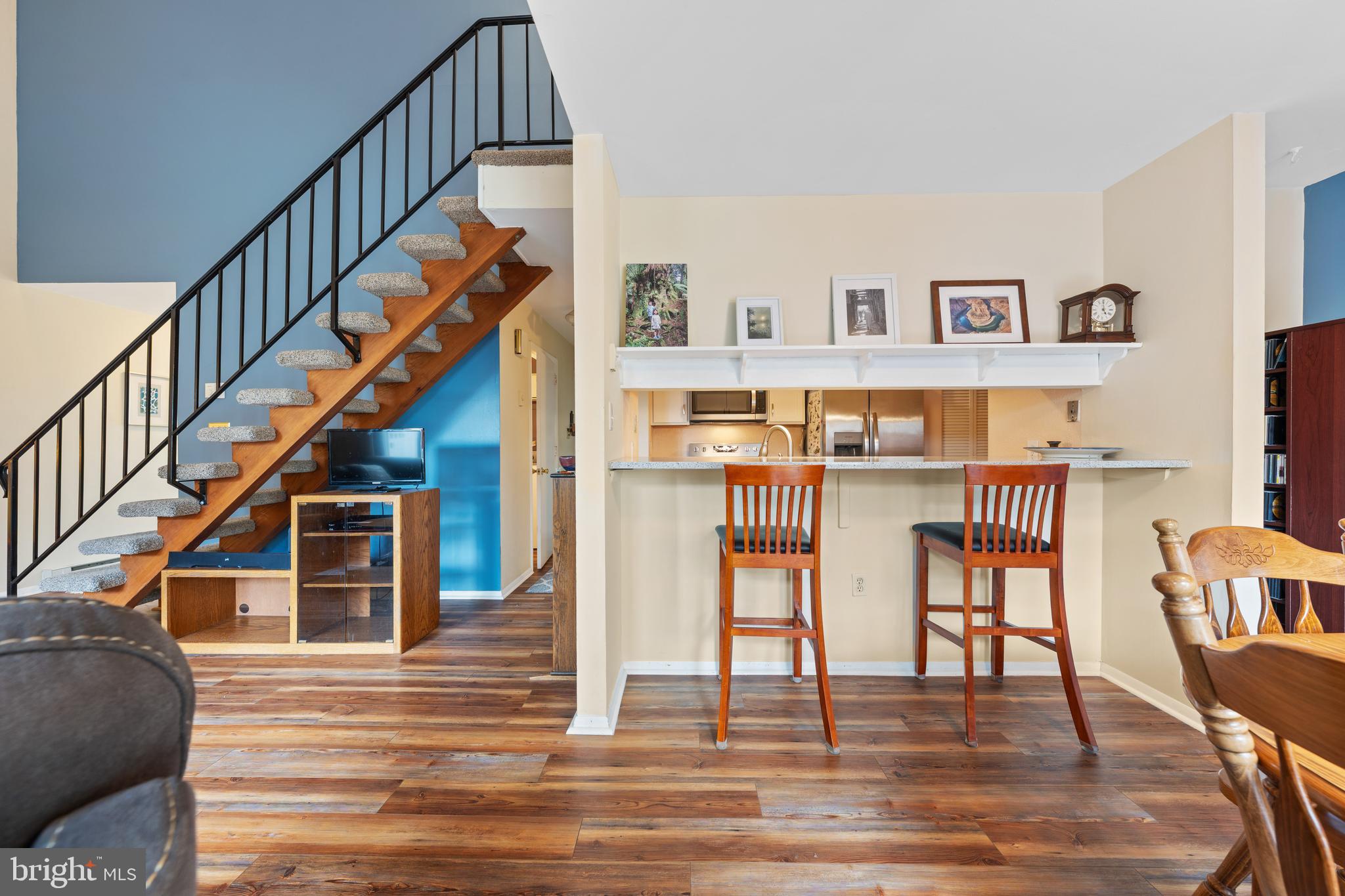 STRAWBERRY HILLS - Residential