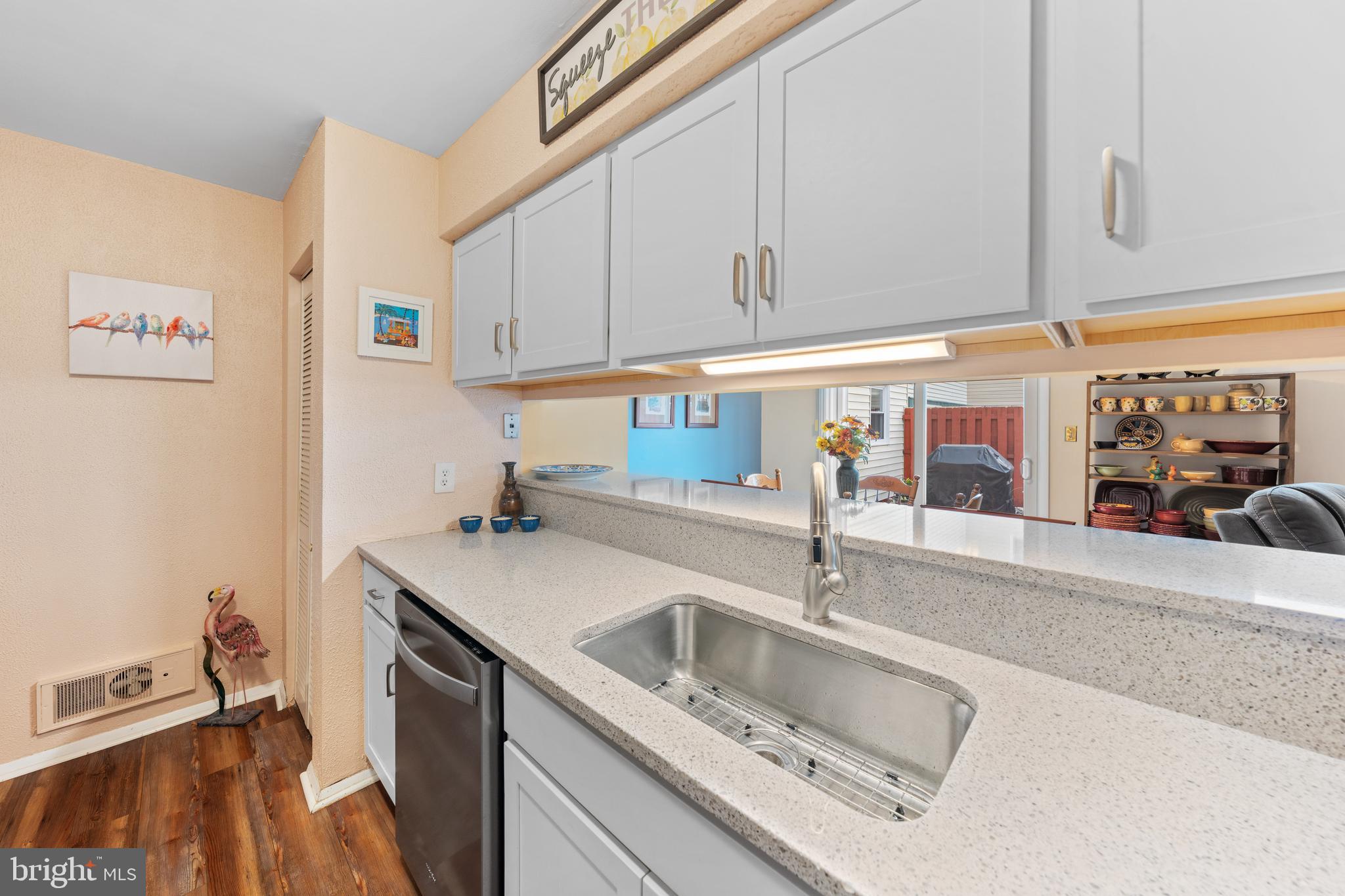 STRAWBERRY HILLS - Residential