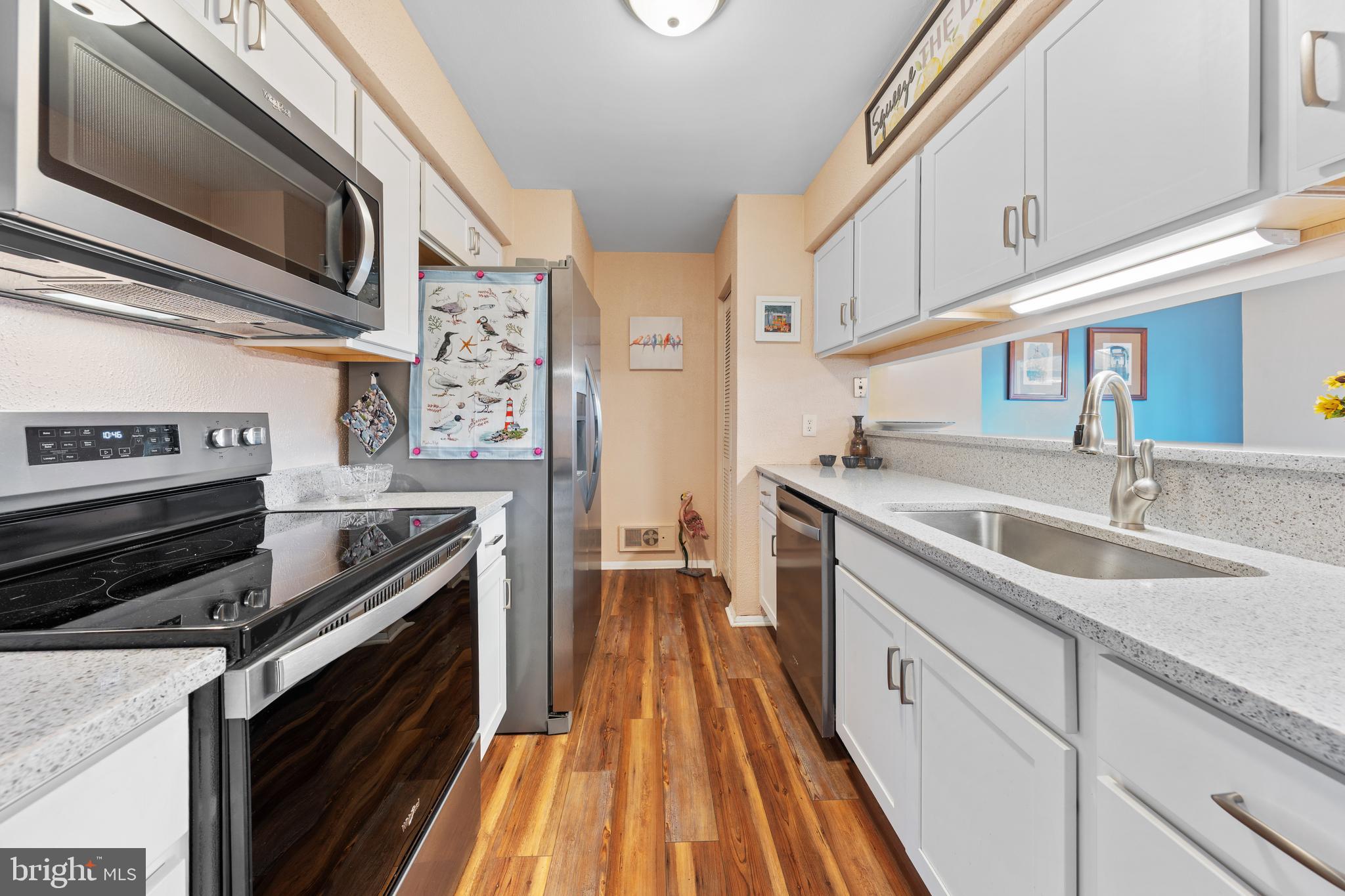 STRAWBERRY HILLS - Residential