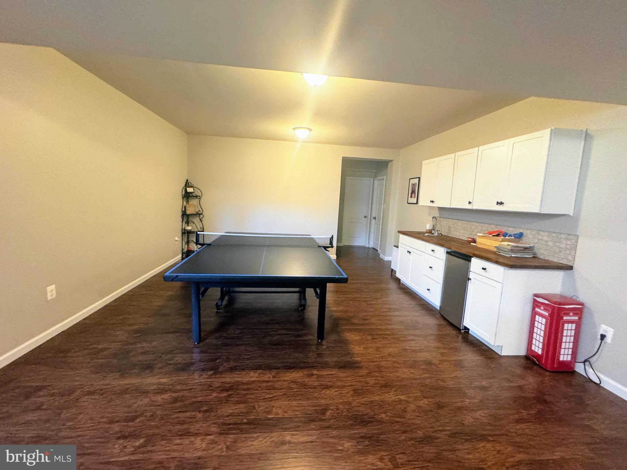 WULF CREST - Residential Lease