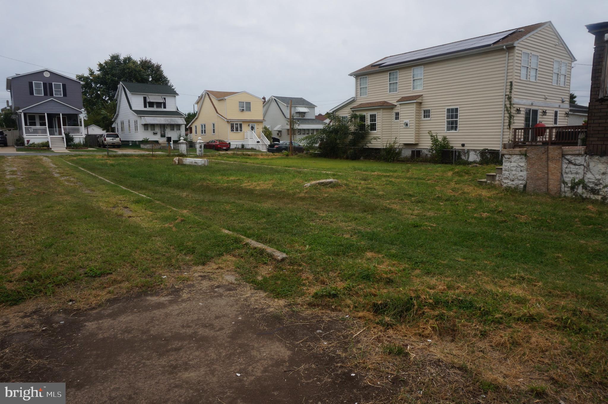 FAIRLAWN - Residential