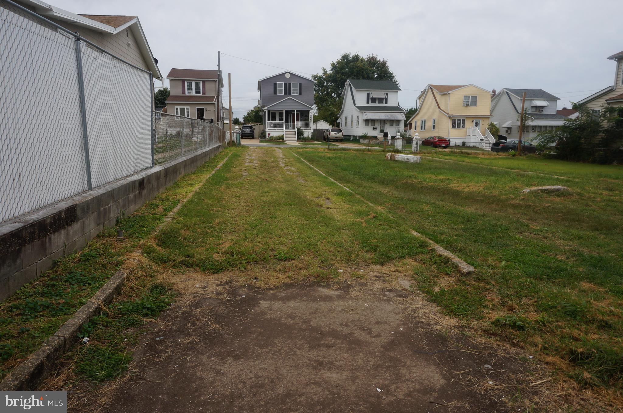 FAIRLAWN - Residential