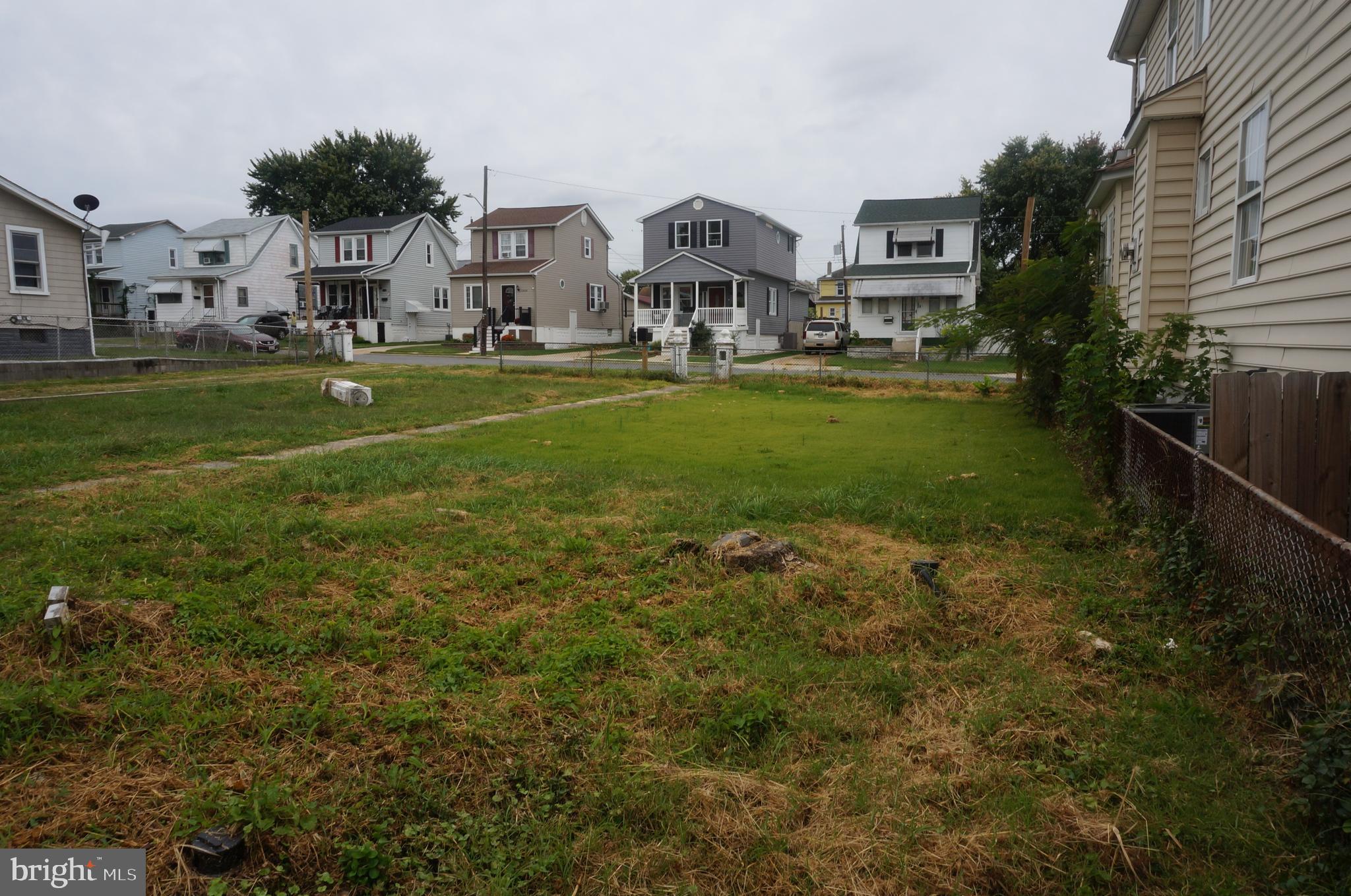 FAIRLAWN - Residential