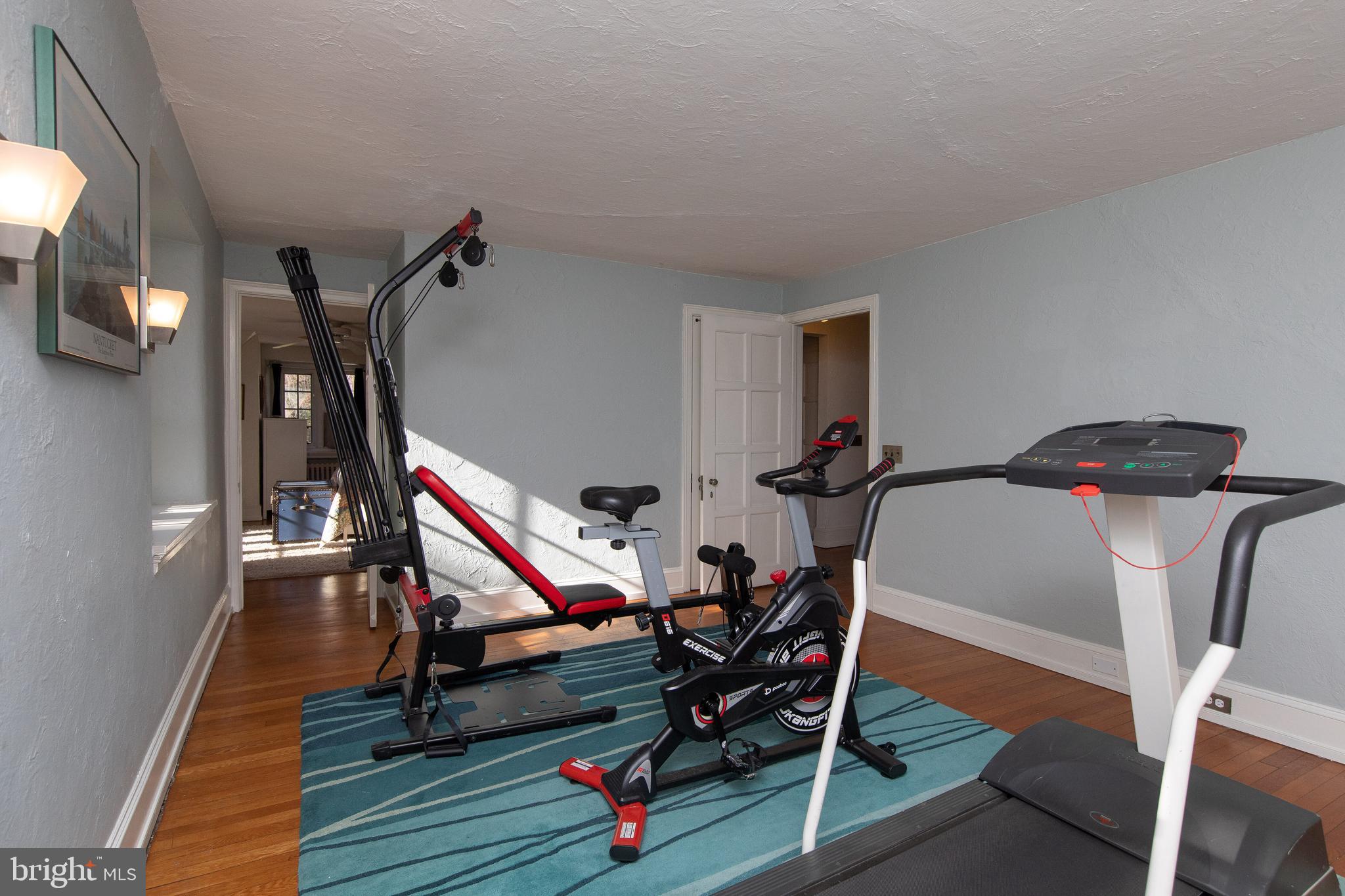 CHESTNUT HILL - Residential