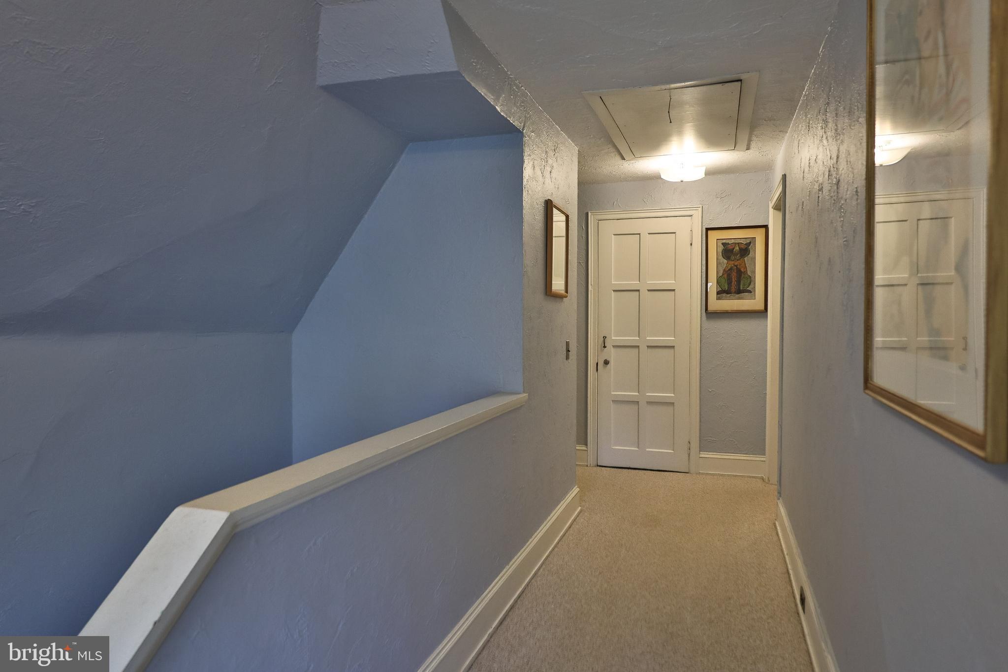 CHESTNUT HILL - Residential