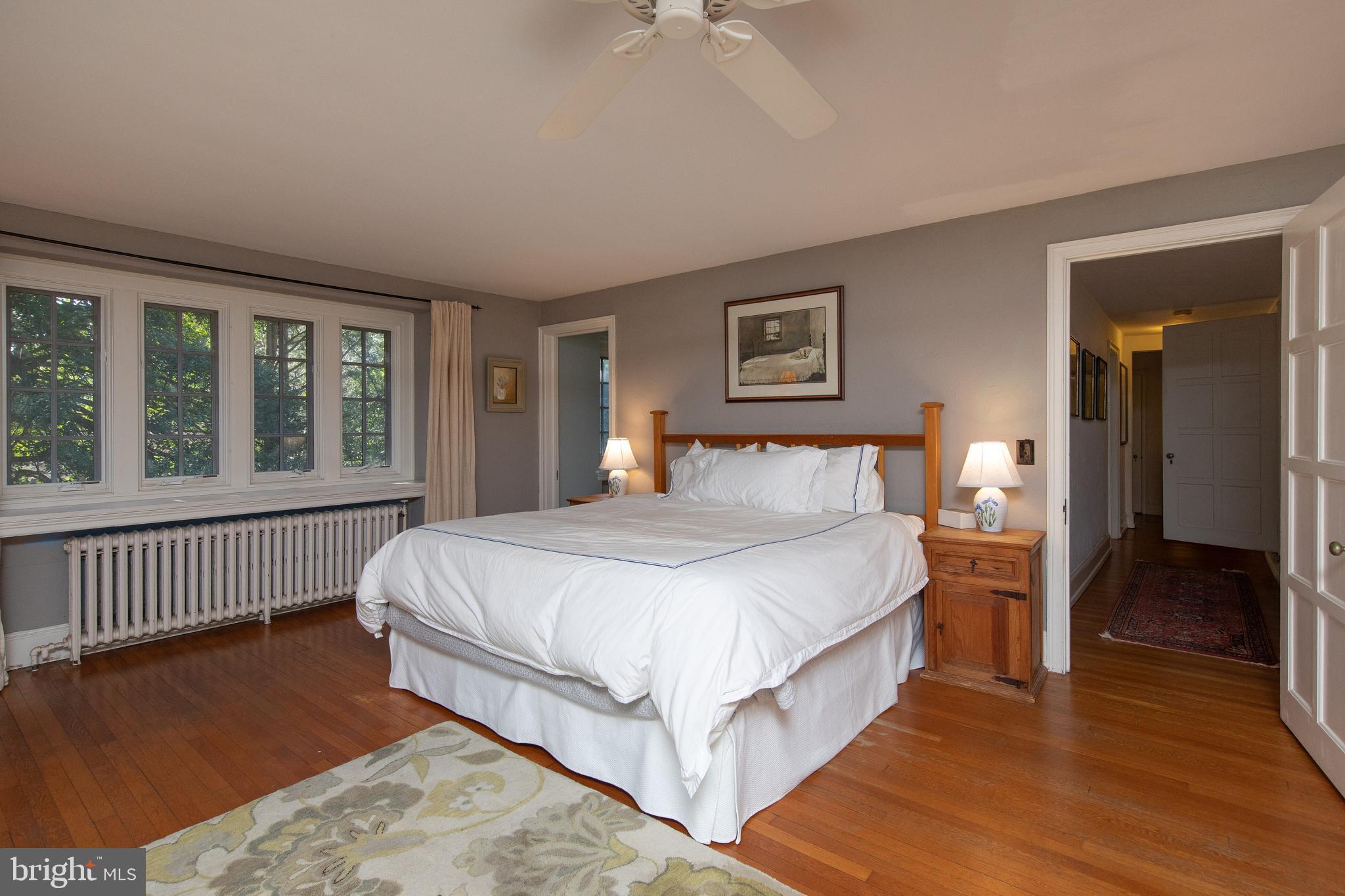 CHESTNUT HILL - Residential