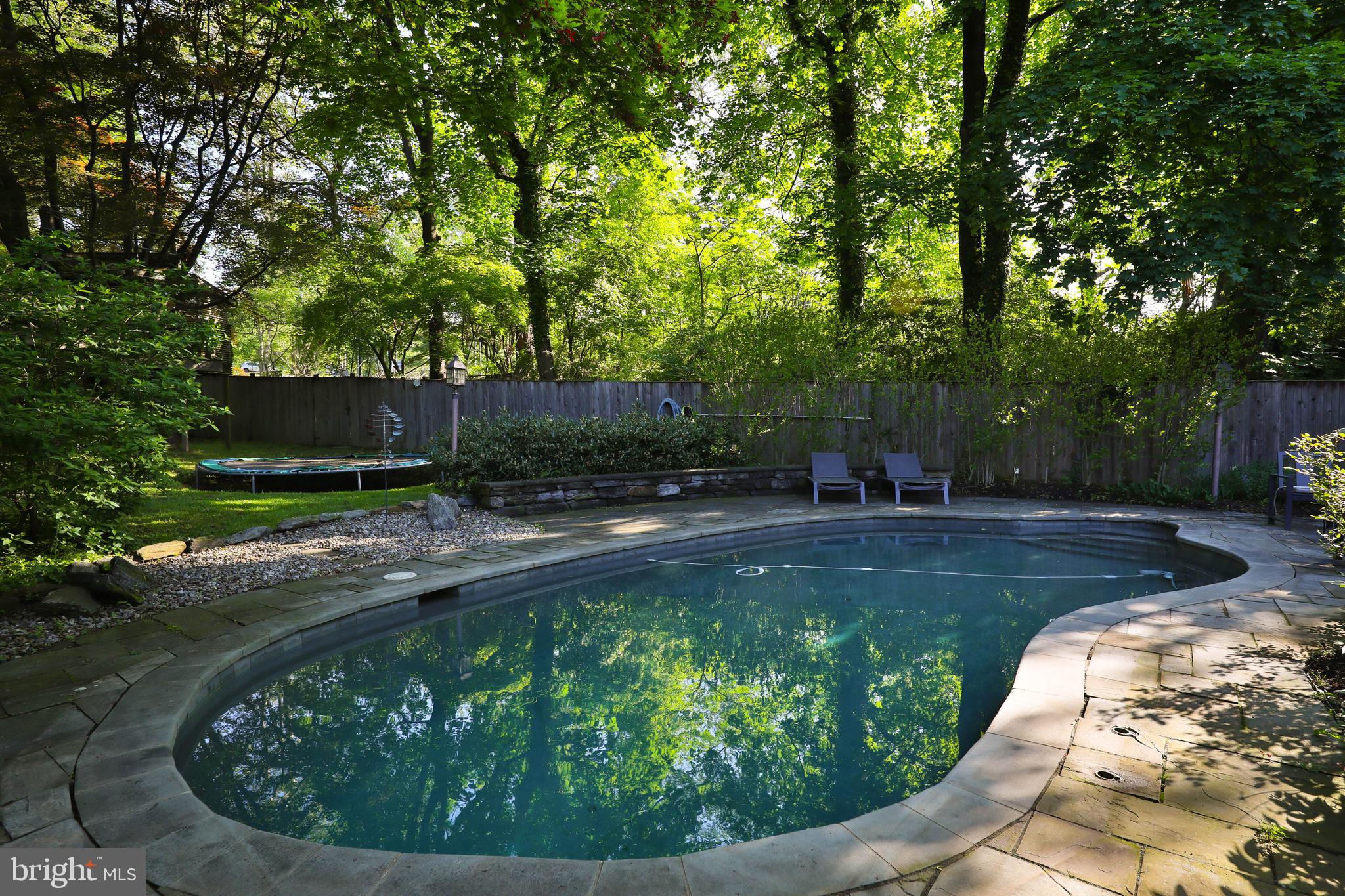 CHESTNUT HILL - Residential