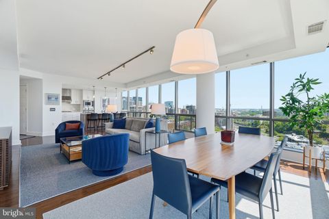 Photo of 2001 15th Street N #1207, ARLINGTON, VA 22201 (MLS # VAAR2072206)