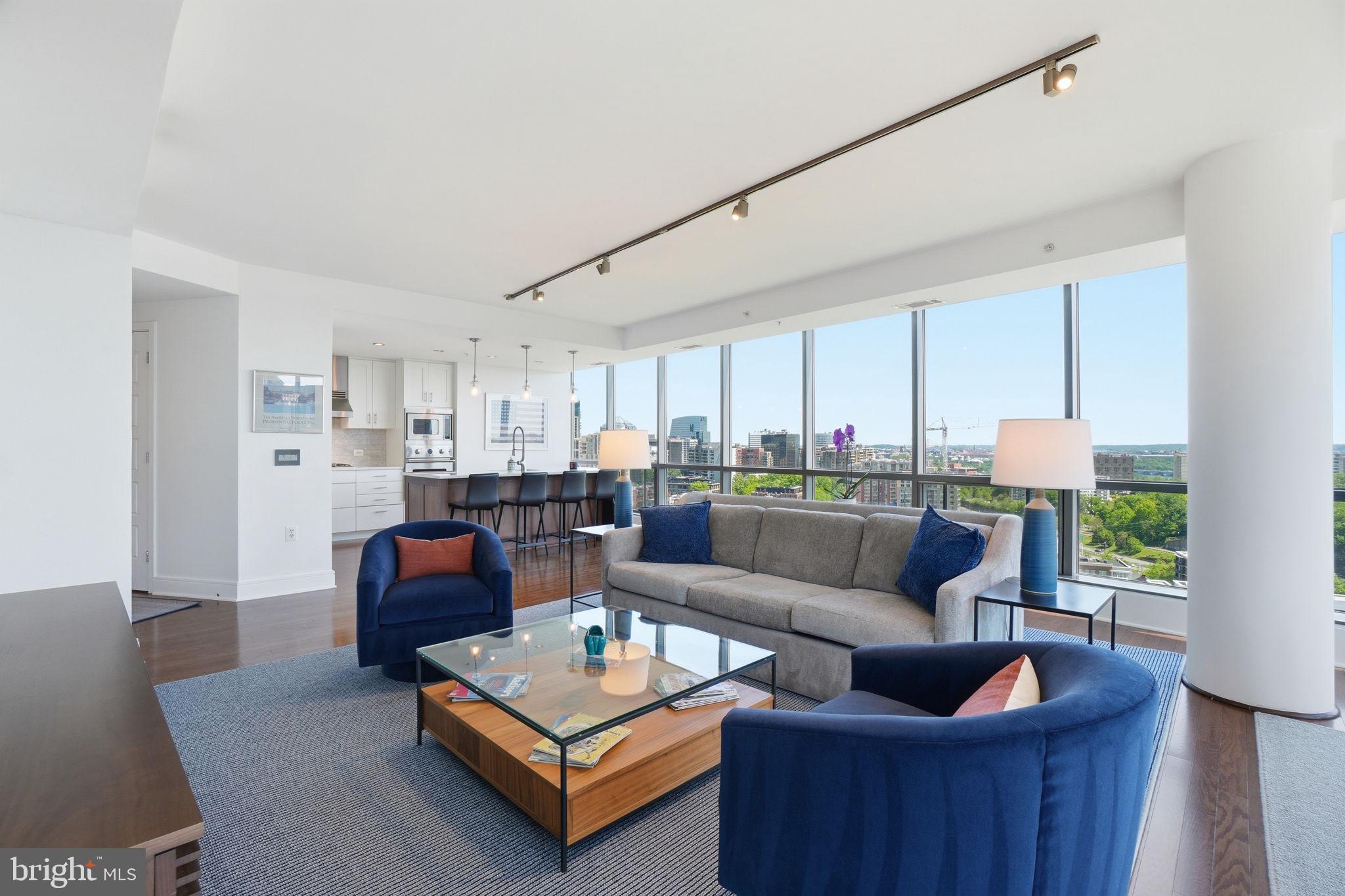 2001 15TH STREET N 1207