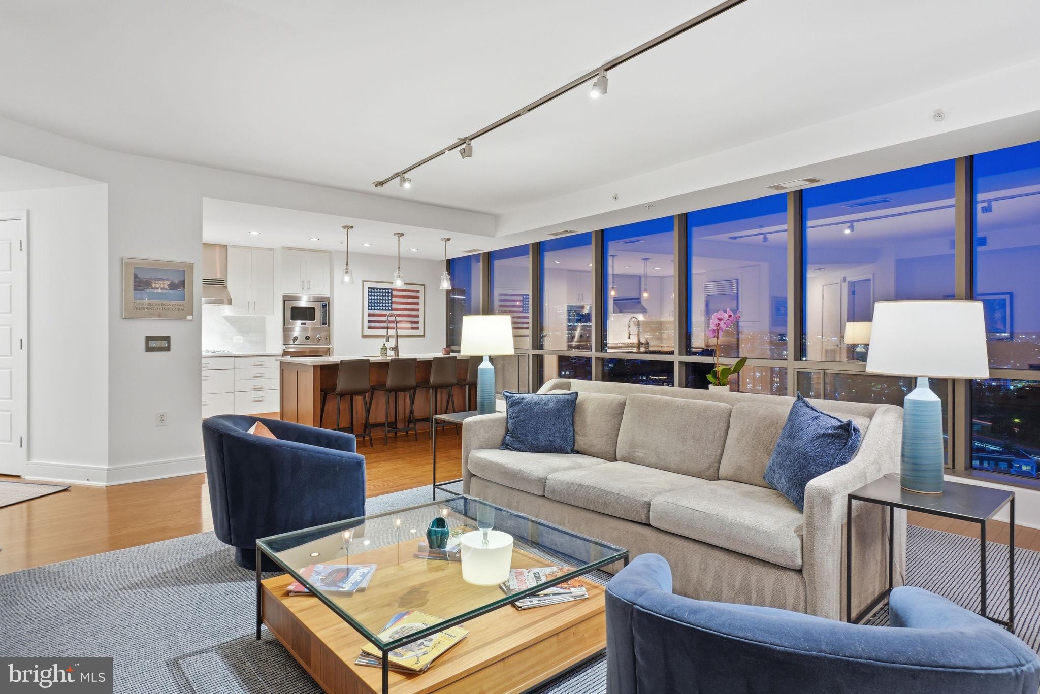 2001 15TH STREET N 1207