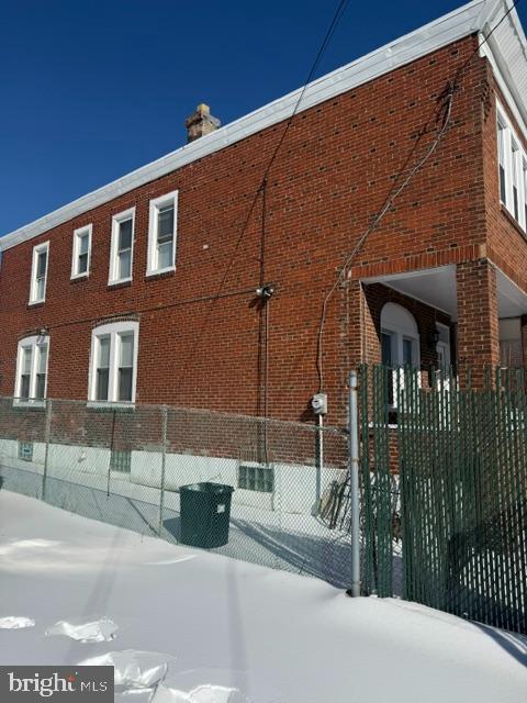 933 LANSDOWNE AVENUE