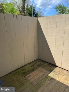 FLYING HILLS - Residential Lease