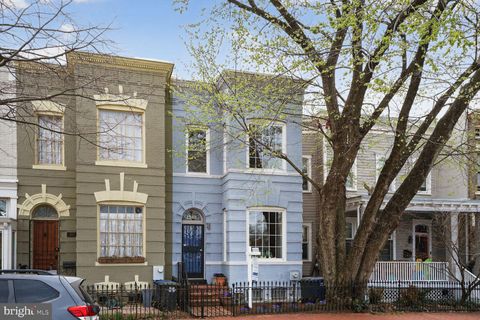 Photo of 1243 E Street SE, WASHINGTON, DC 20003 (MLS # DCDC2252676)