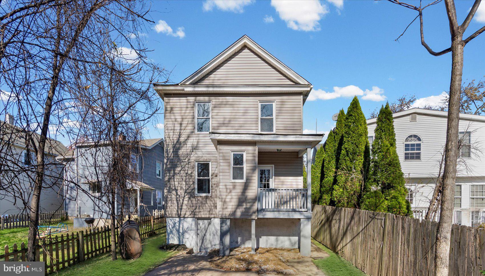 TOWSON - Residential