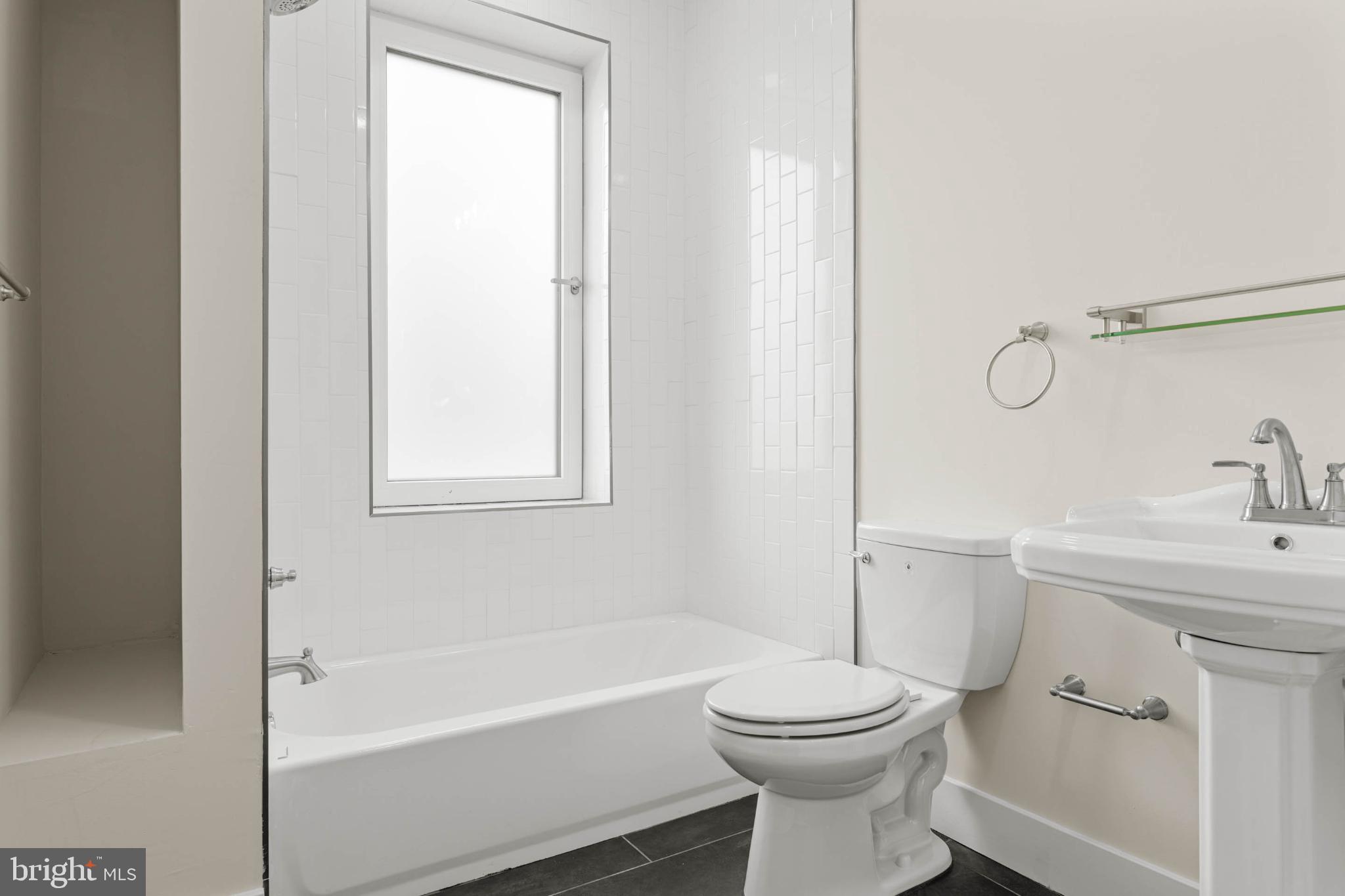 BRYN MAWR - Residential Lease