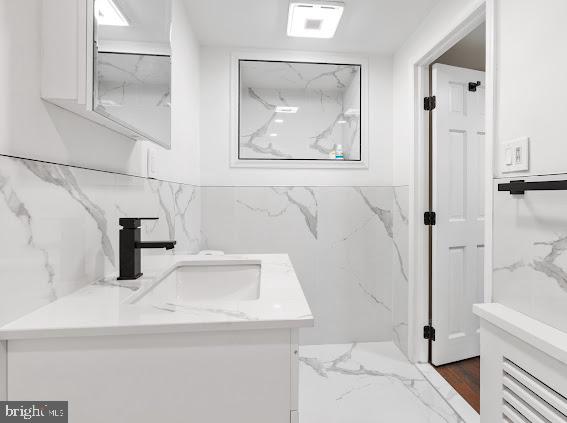 PORT RICHMOND - Residential