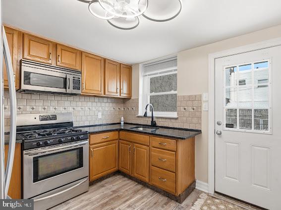 PORT RICHMOND - Residential