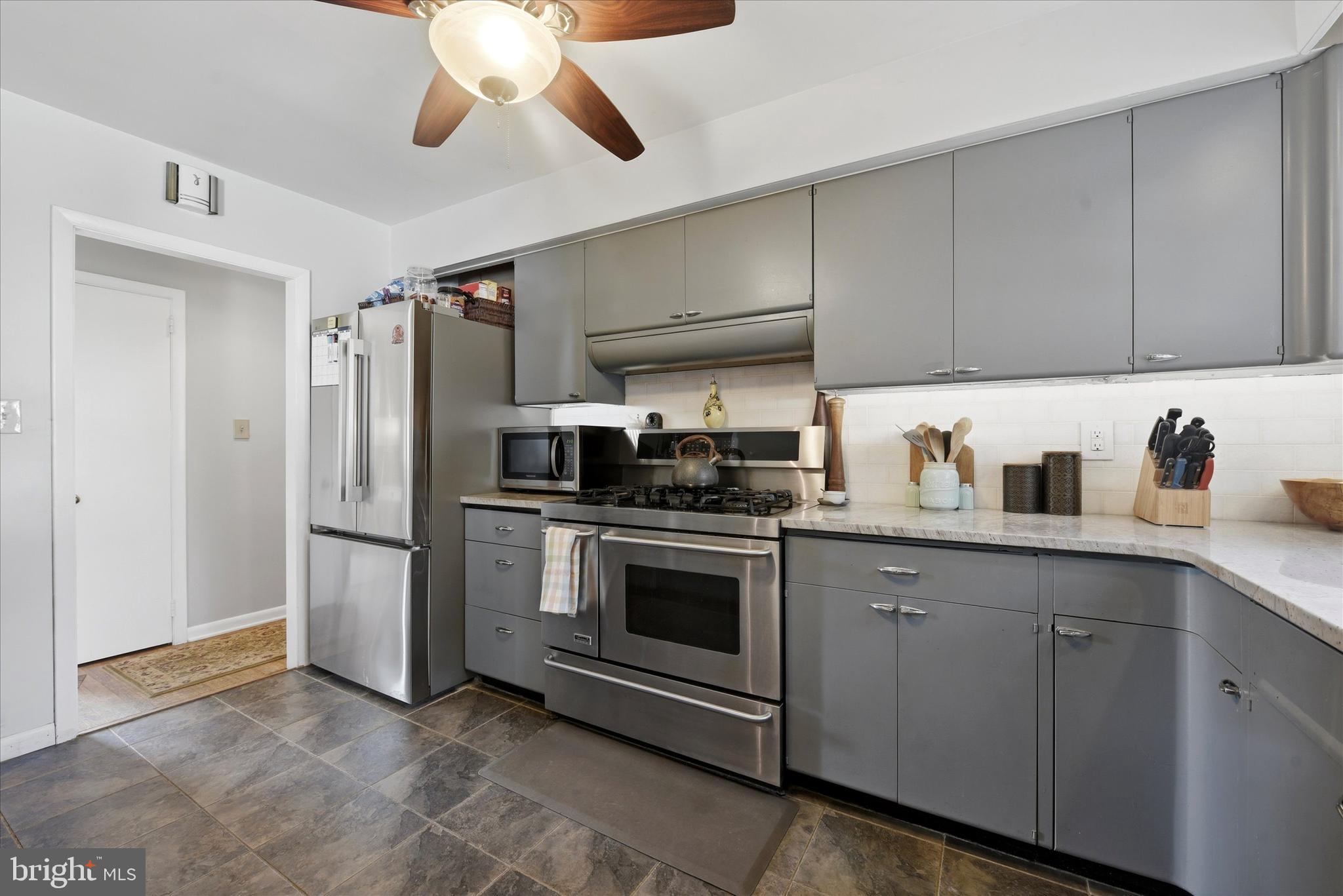 WHITELAND CREST - Residential